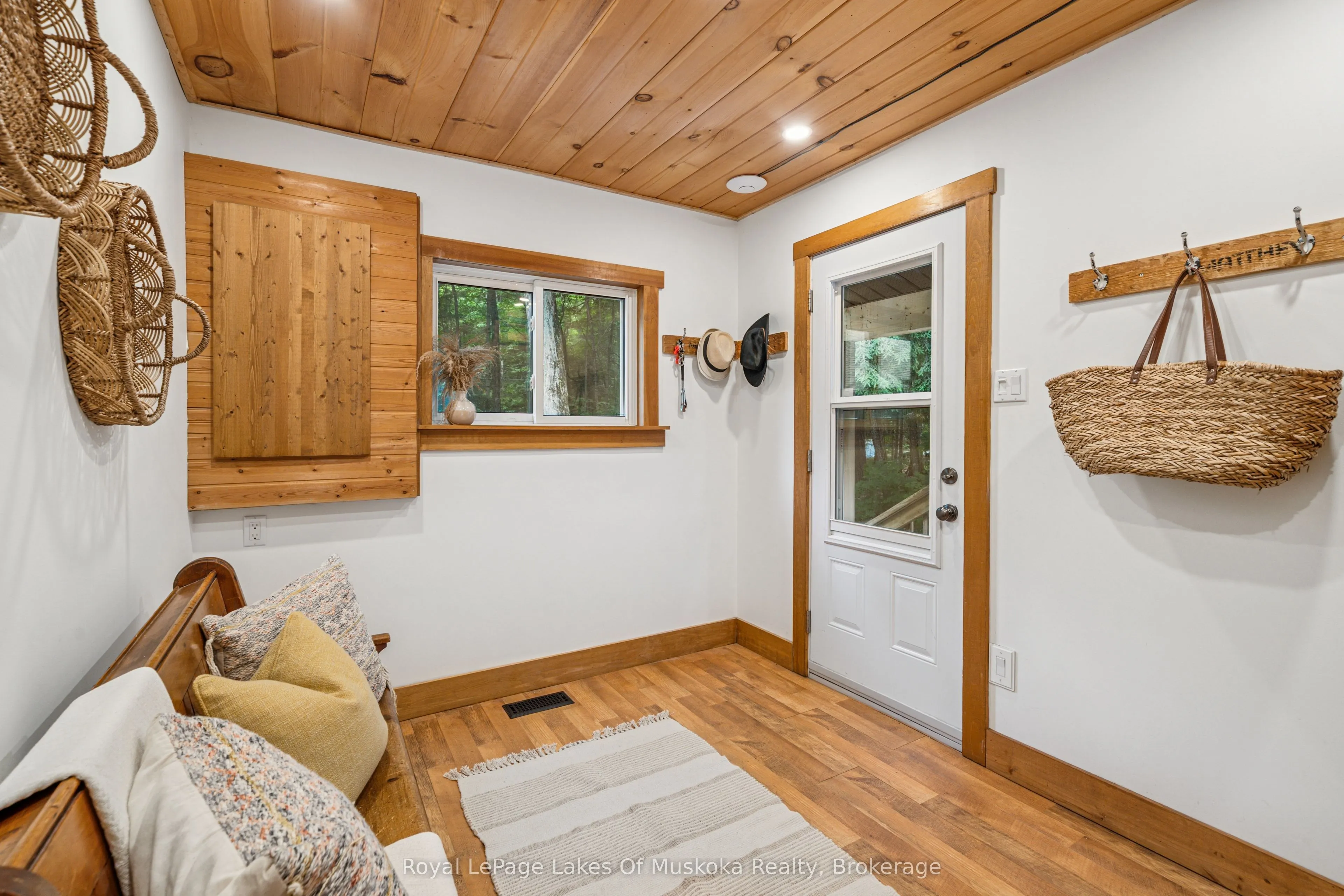 1315 Wolf Circle