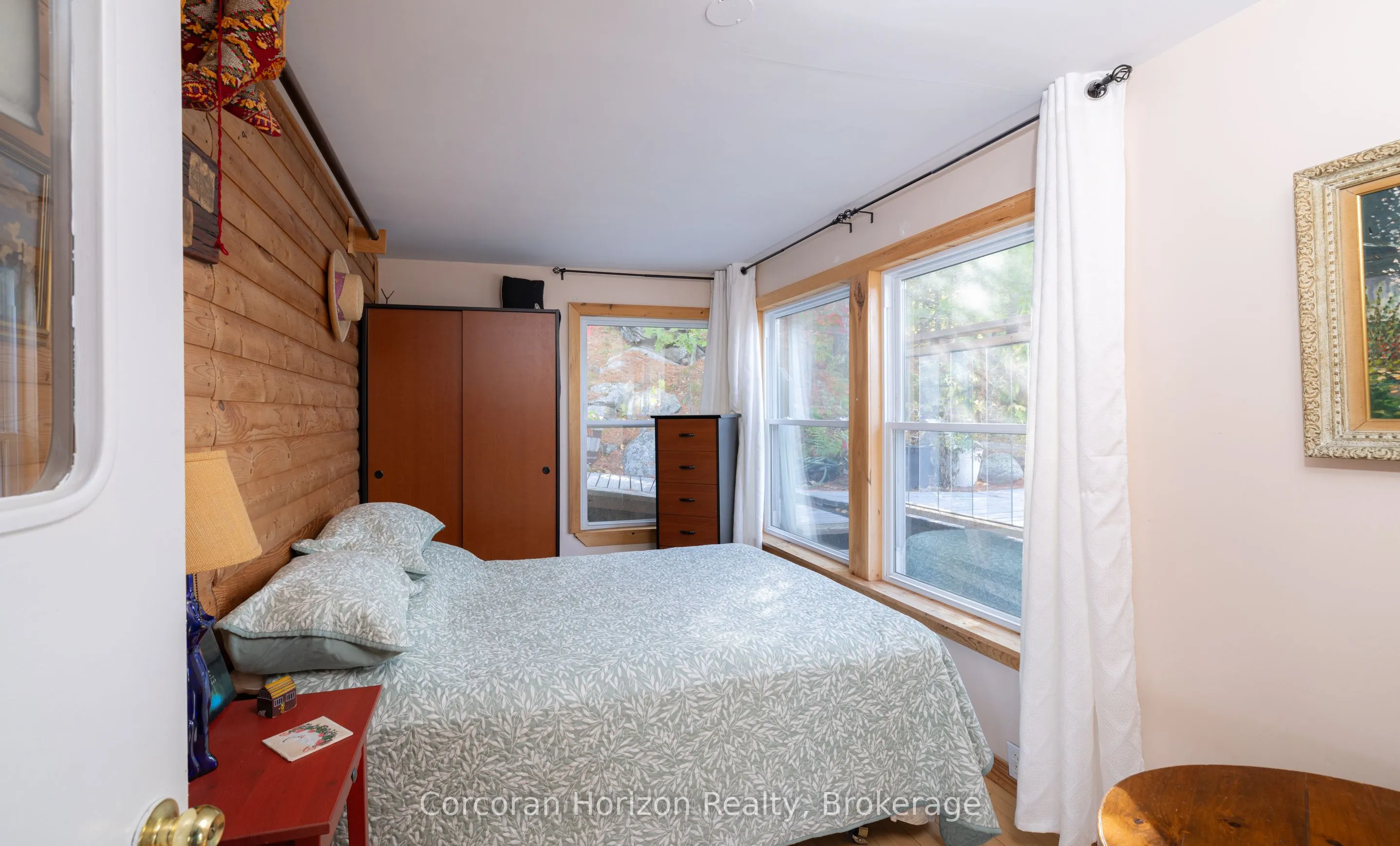 566 Hungry Bay Road W