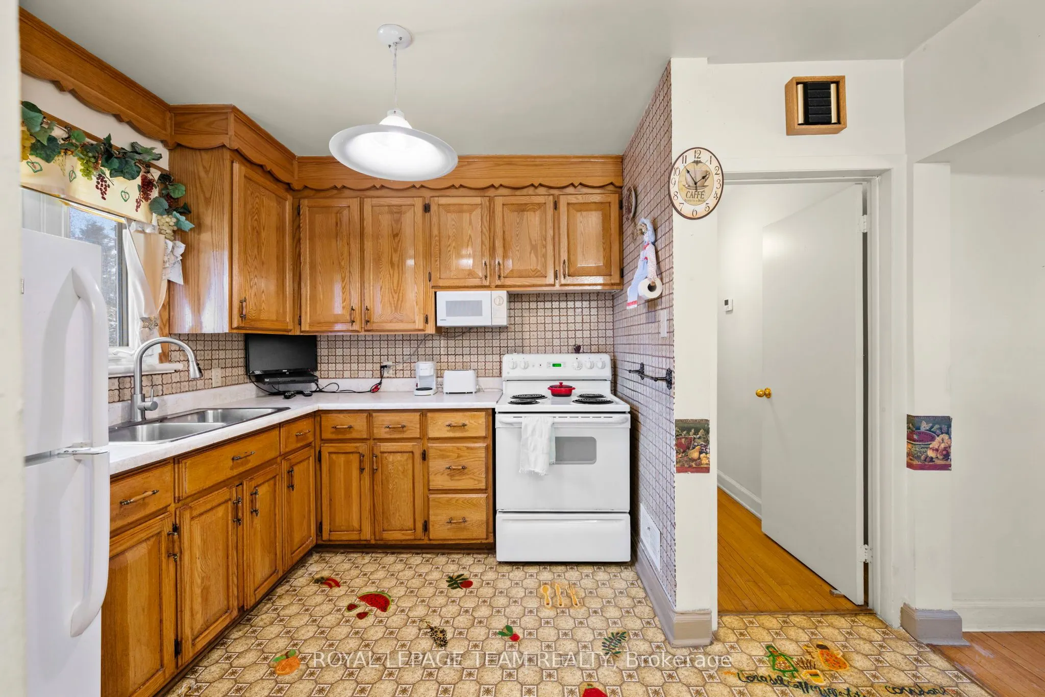 41 Capilano Drive