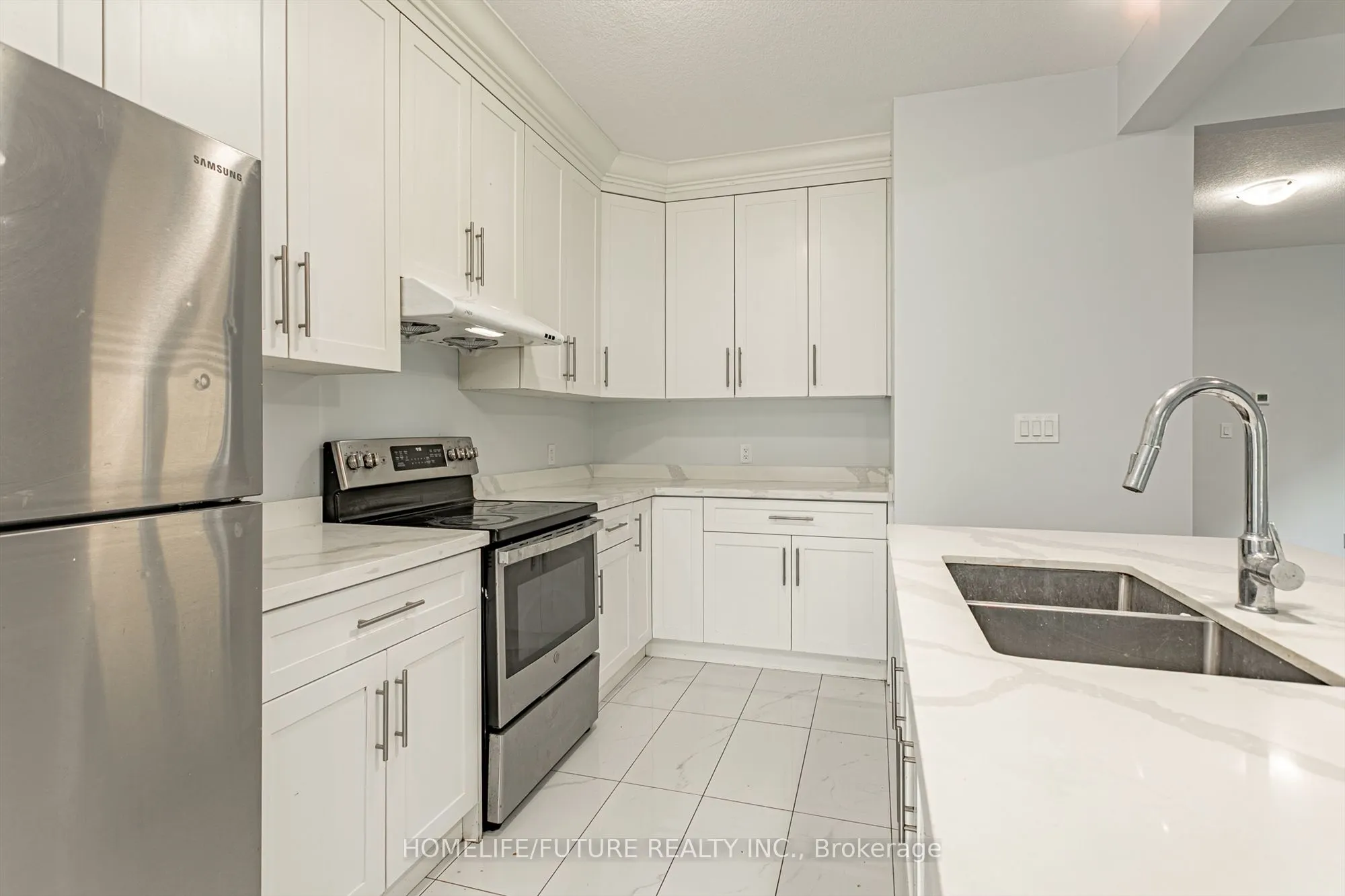 124 King Street E