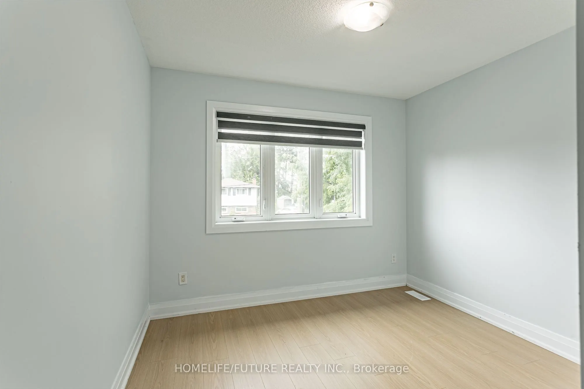 124 King Street E