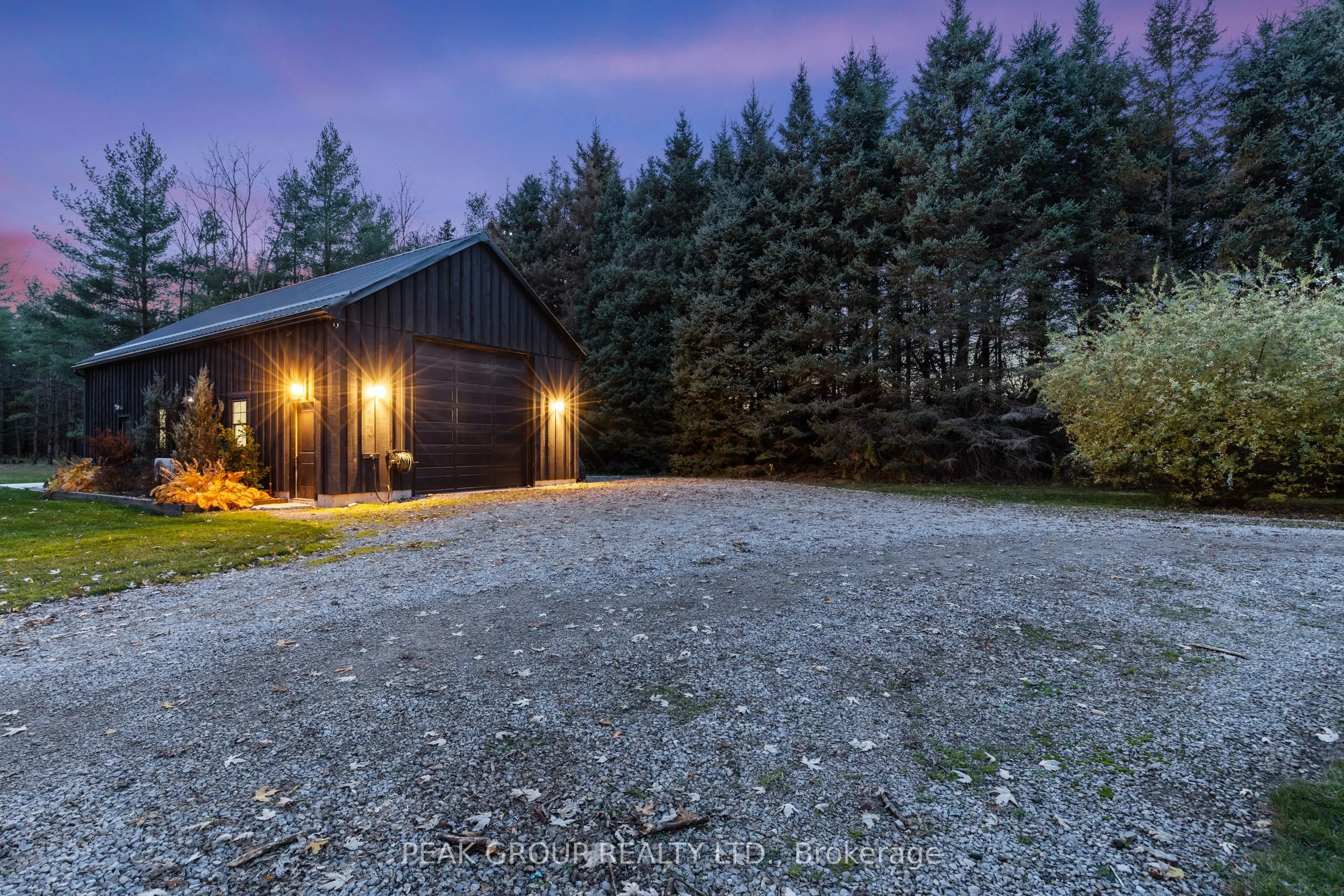 662 Foss Road