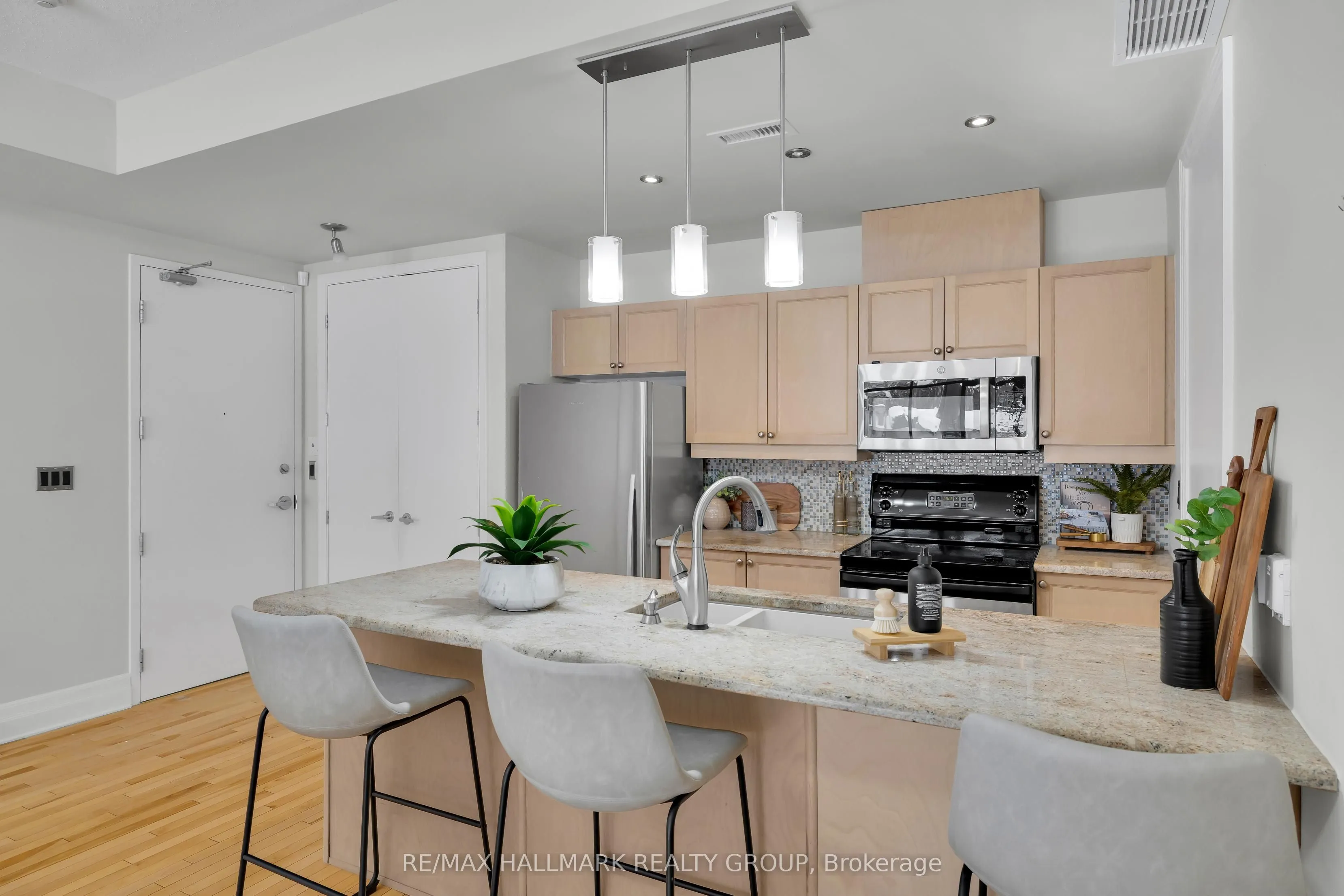 260 Besserer Street #203