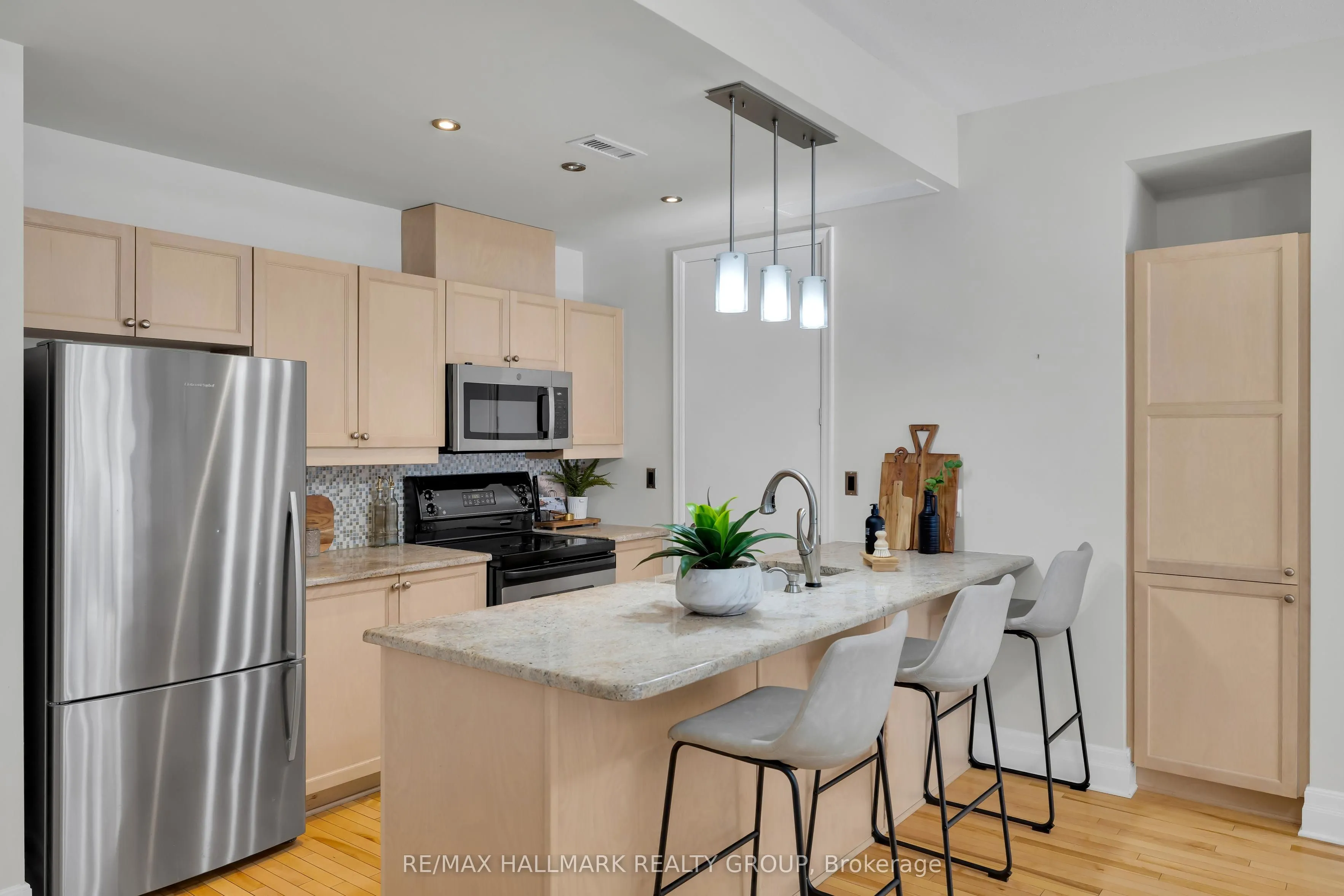 260 Besserer Street #203