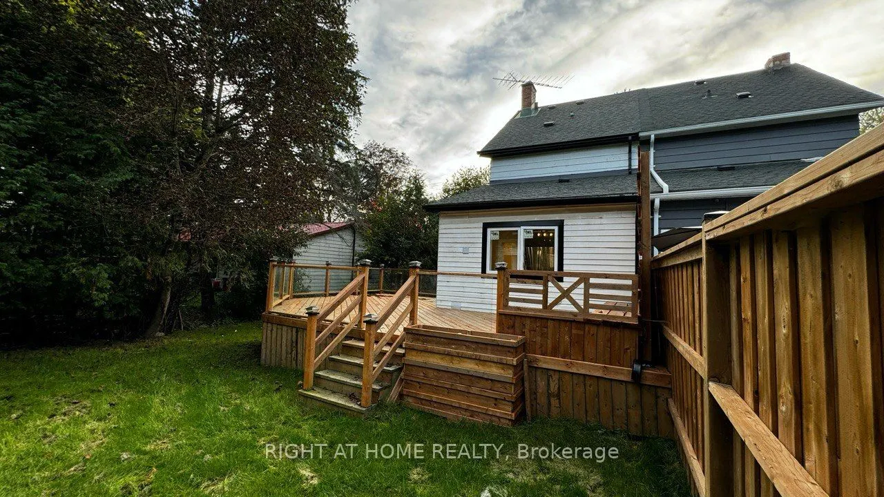 22 O'Brien Street N