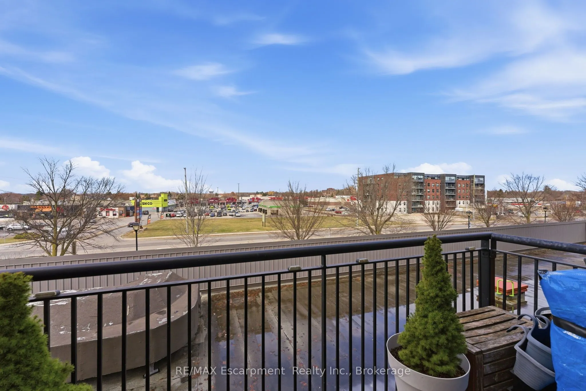 262 DUNDAS Street E #322