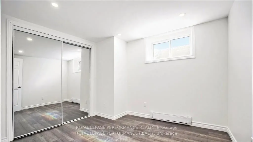 33 Majestic Drive N