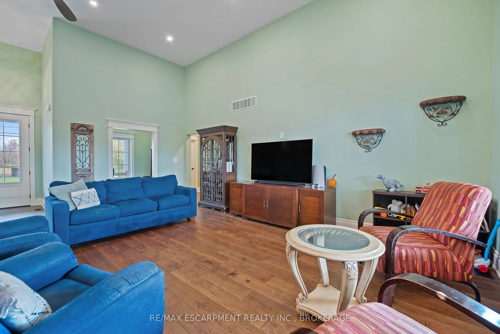 3809 Netherby Road