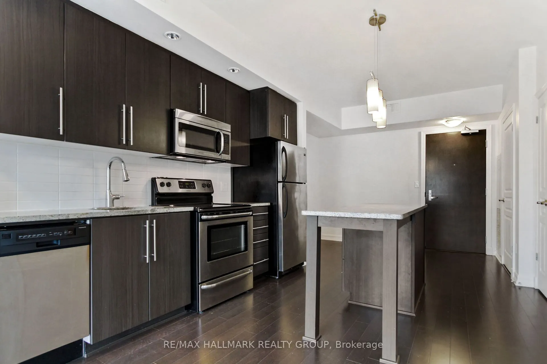 238 Besserer Street #814