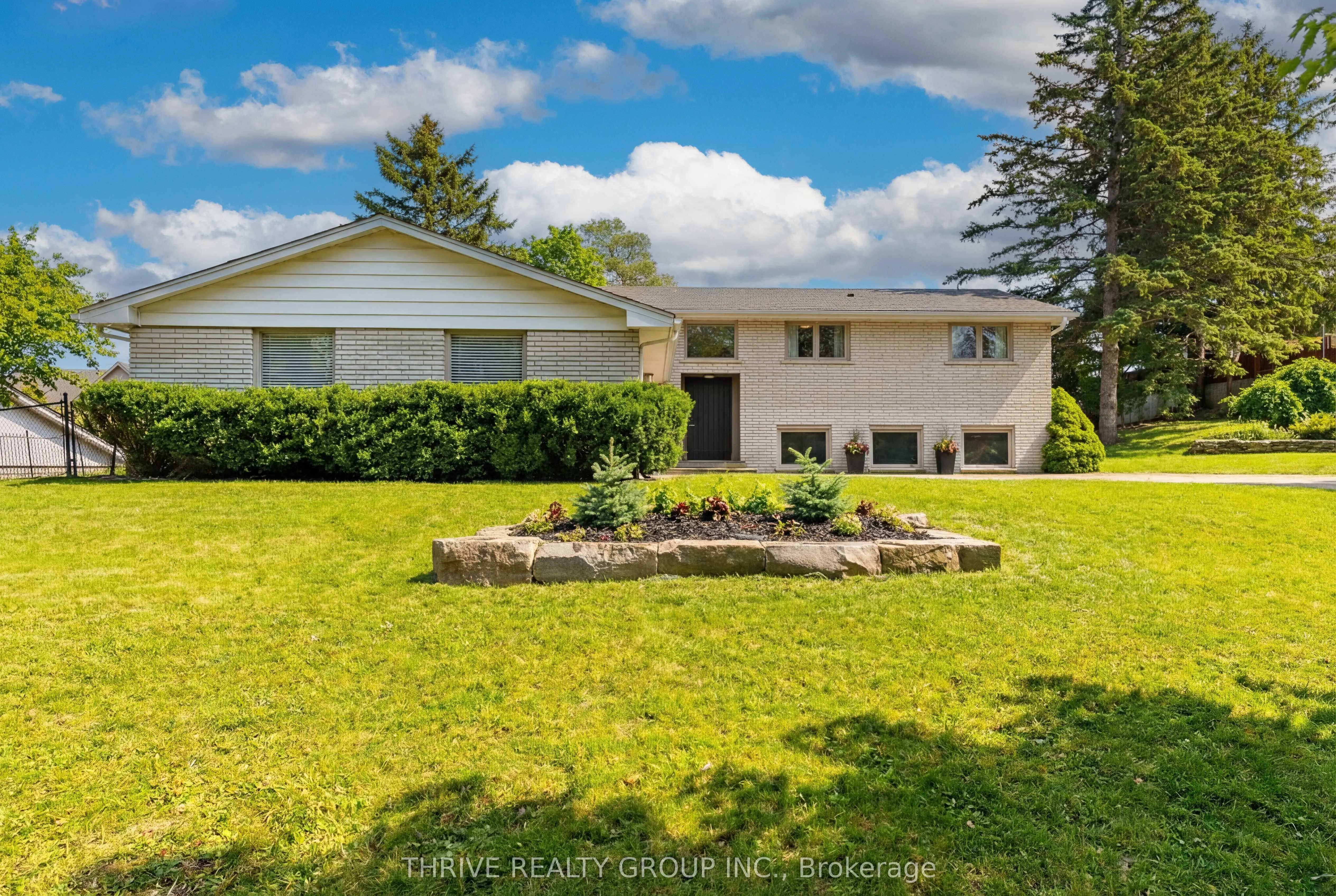 688 Westmount Hill Drive