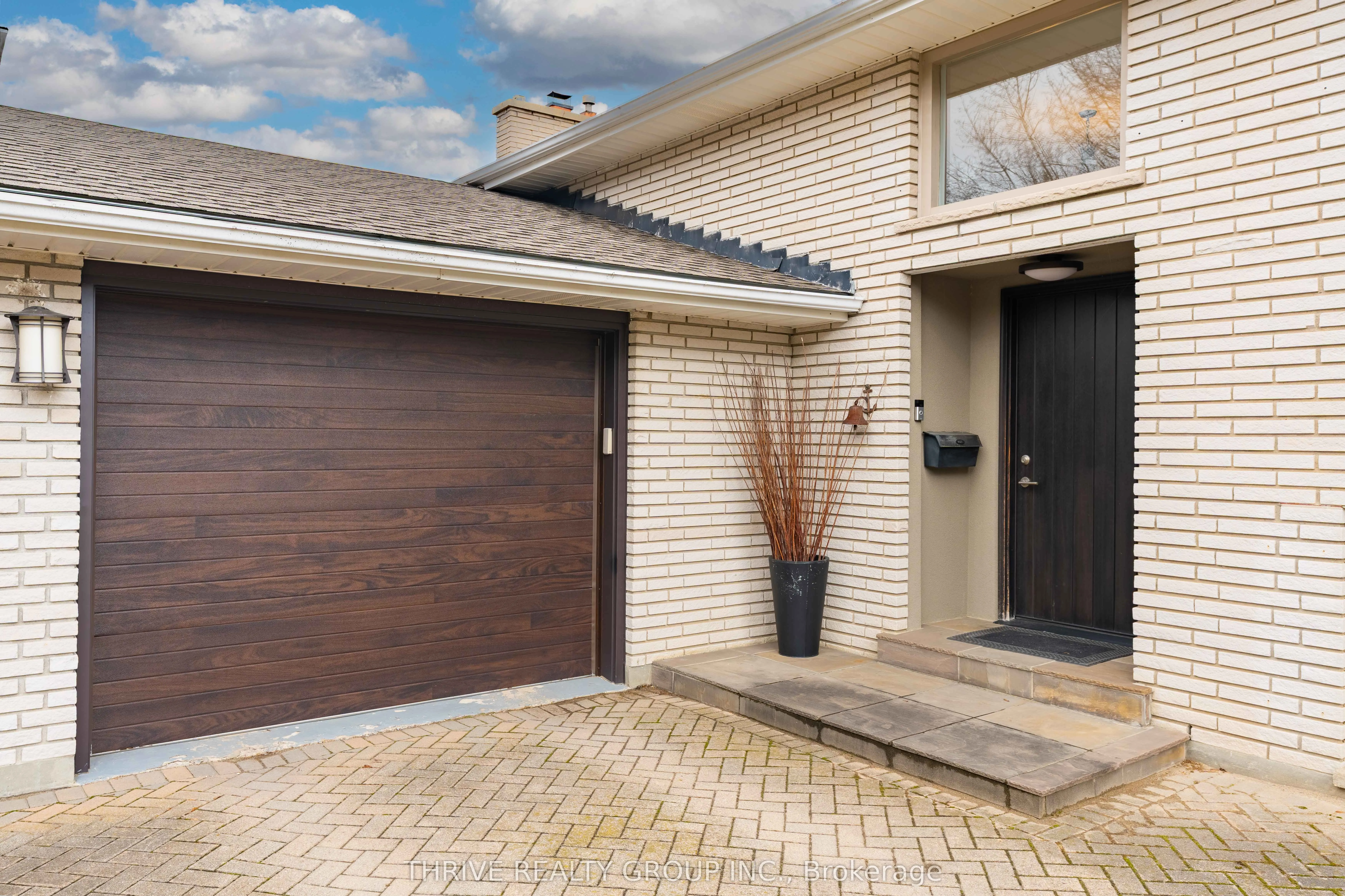 688 Westmount Hill Drive