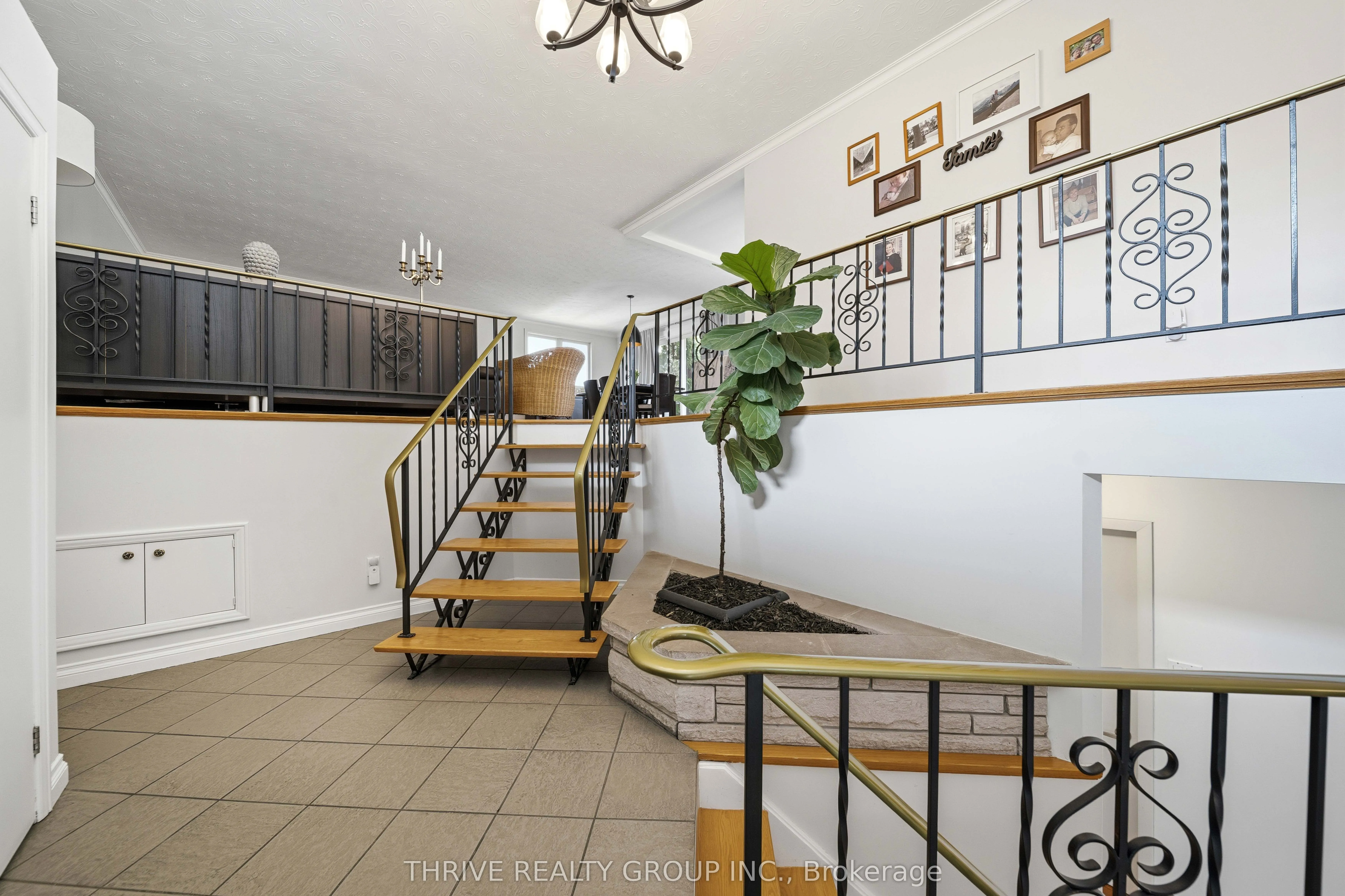 688 Westmount Hill Drive