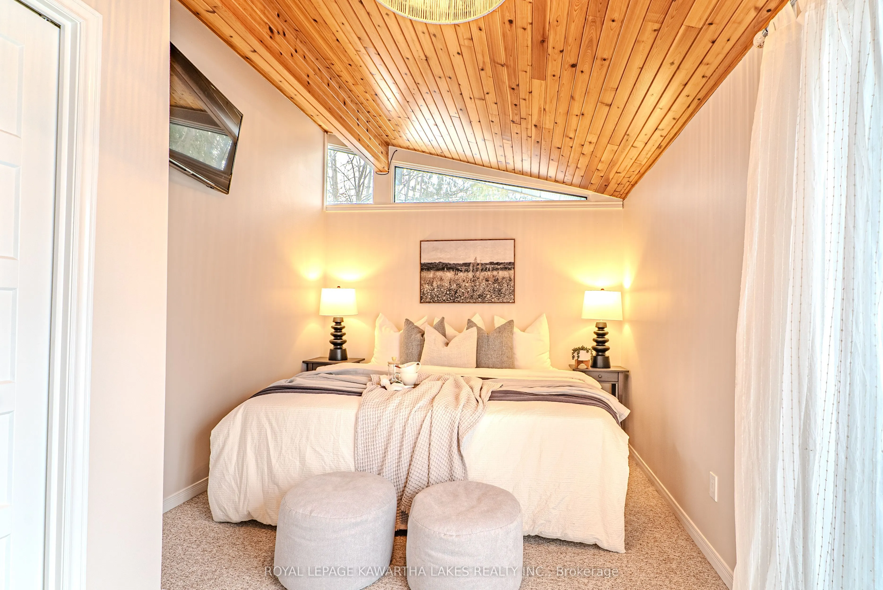 147 Lightning Point Road
