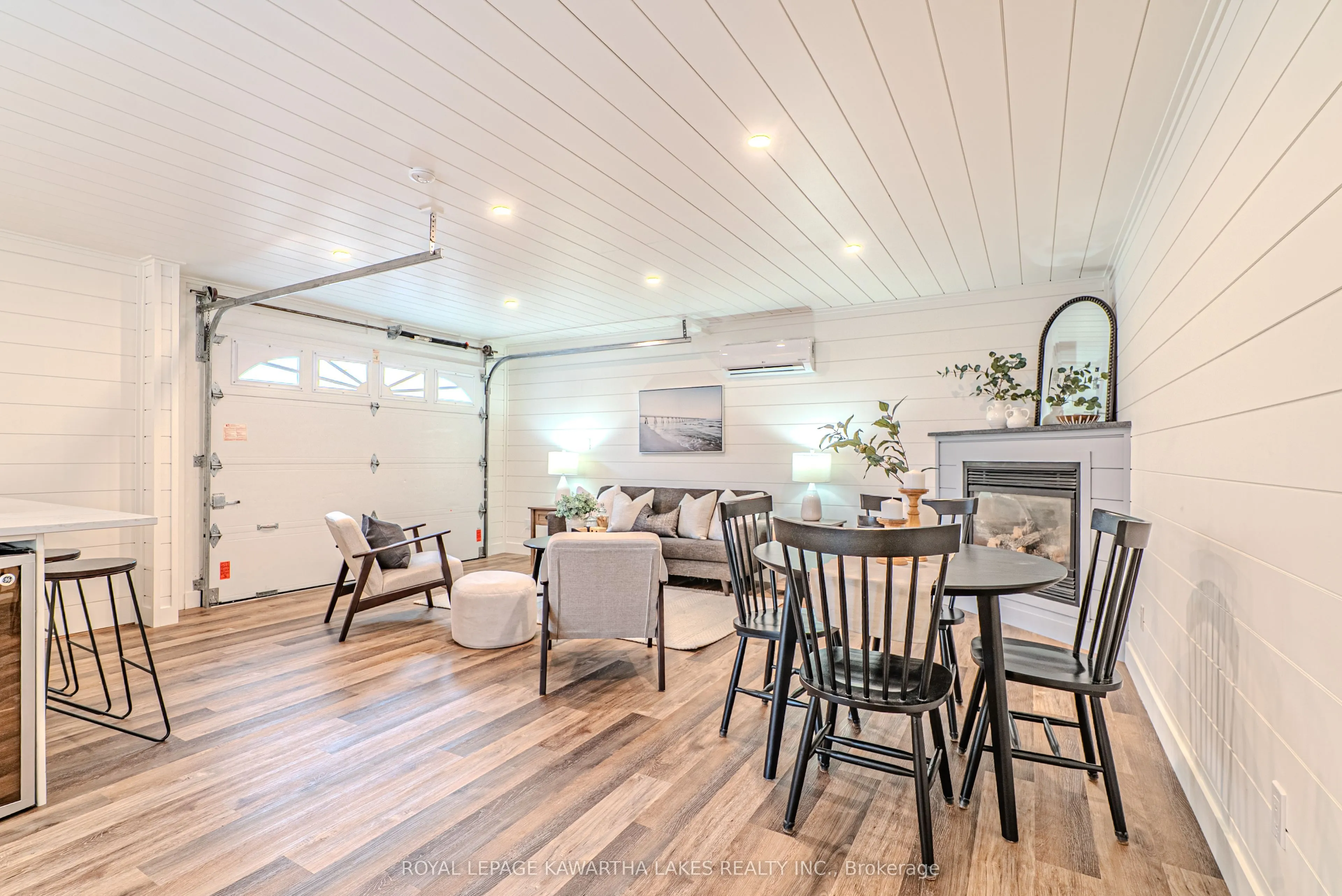 147 Lightning Point Road