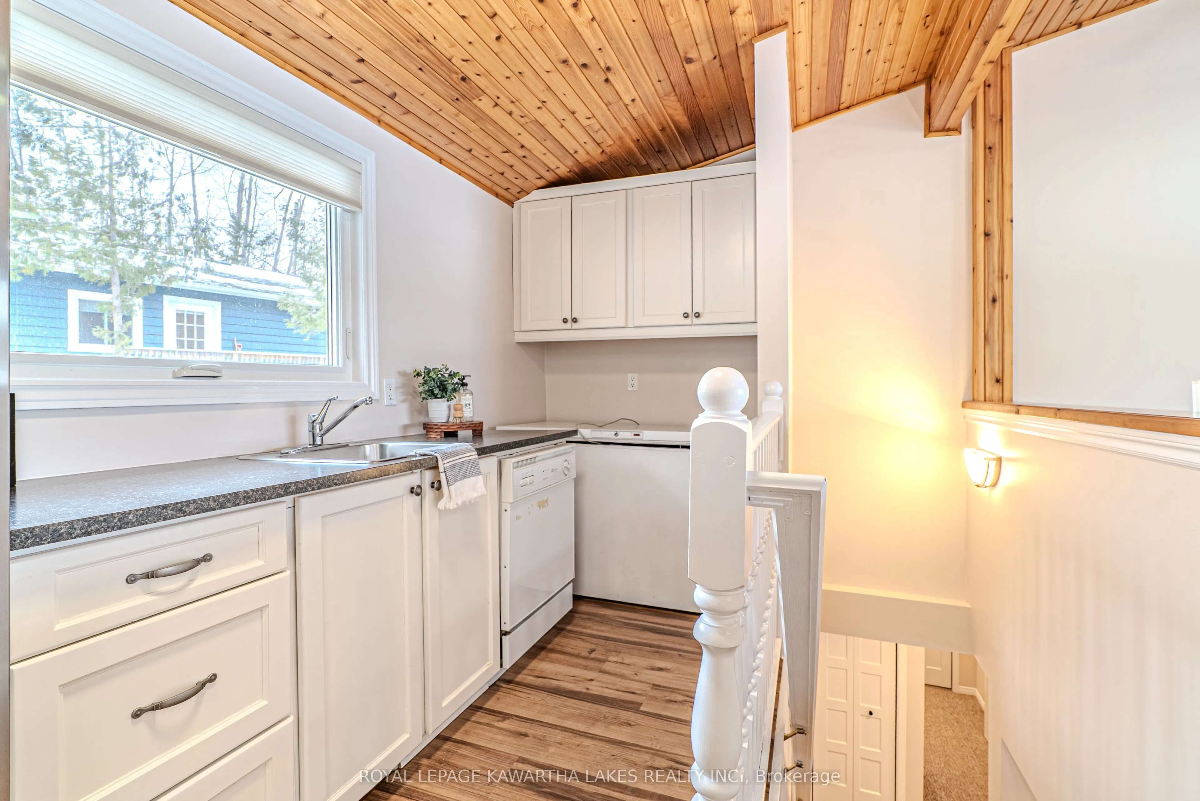 147 Lightning Point Road