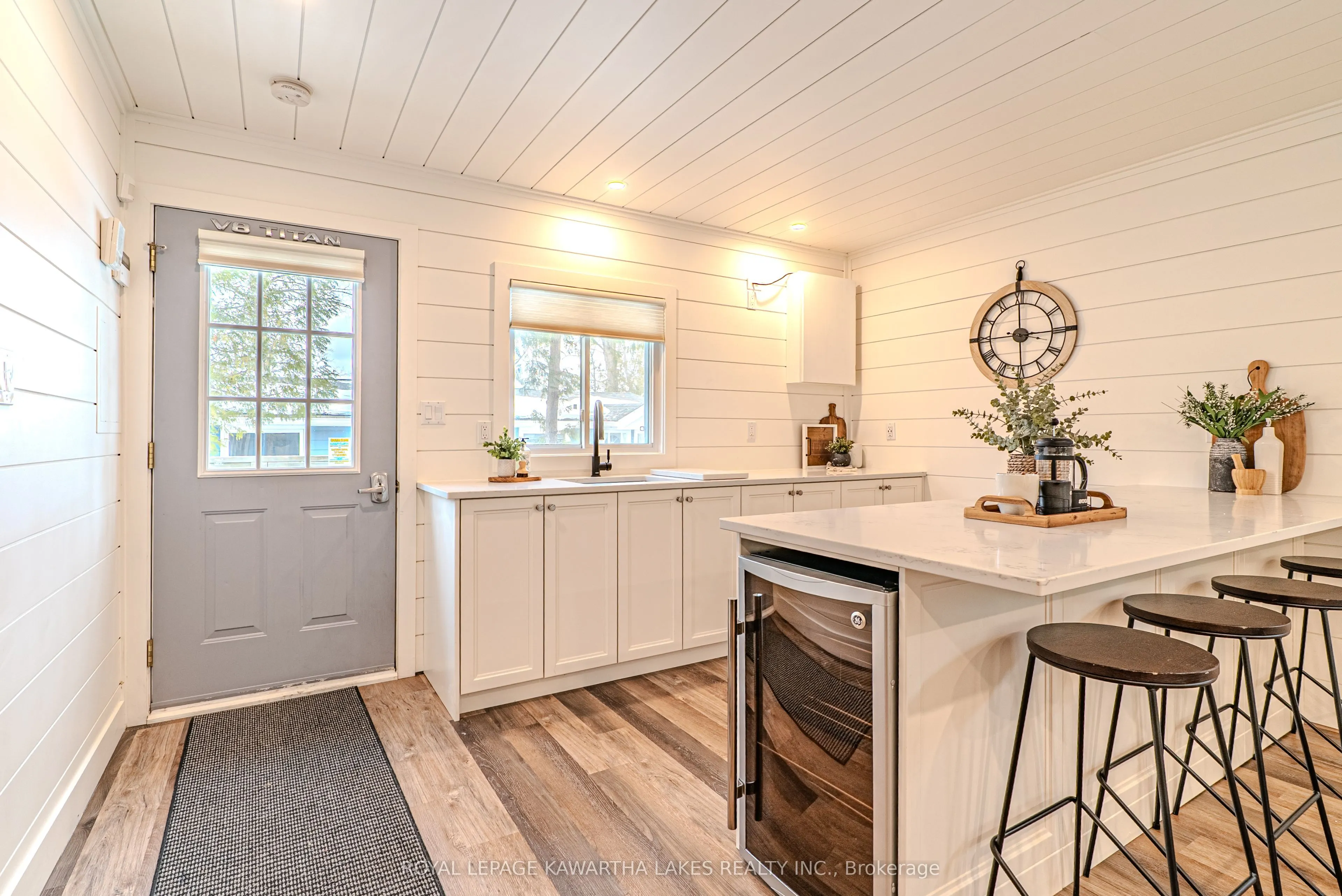 147 Lightning Point Road
