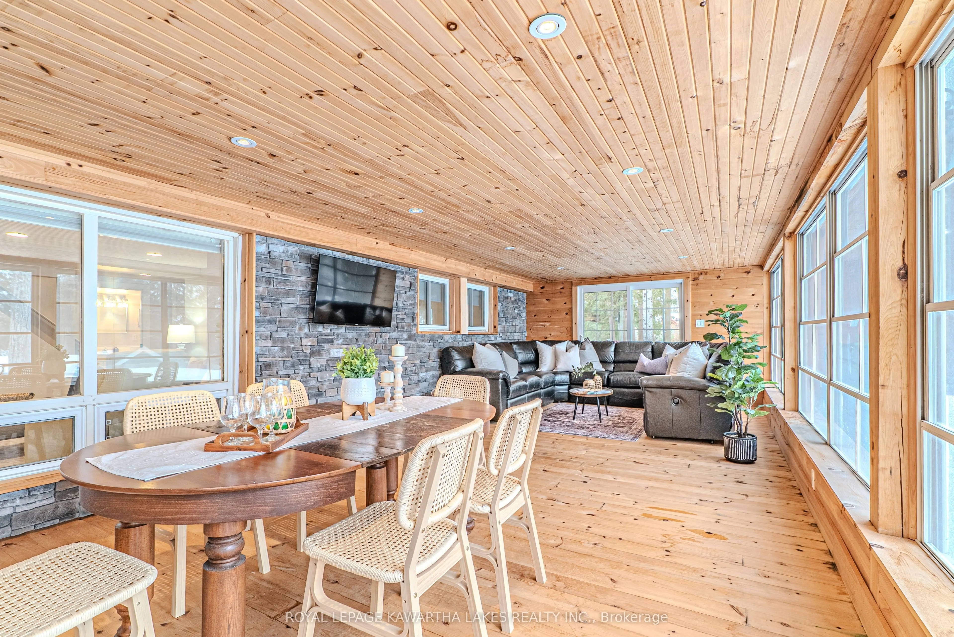 147 Lightning Point Road