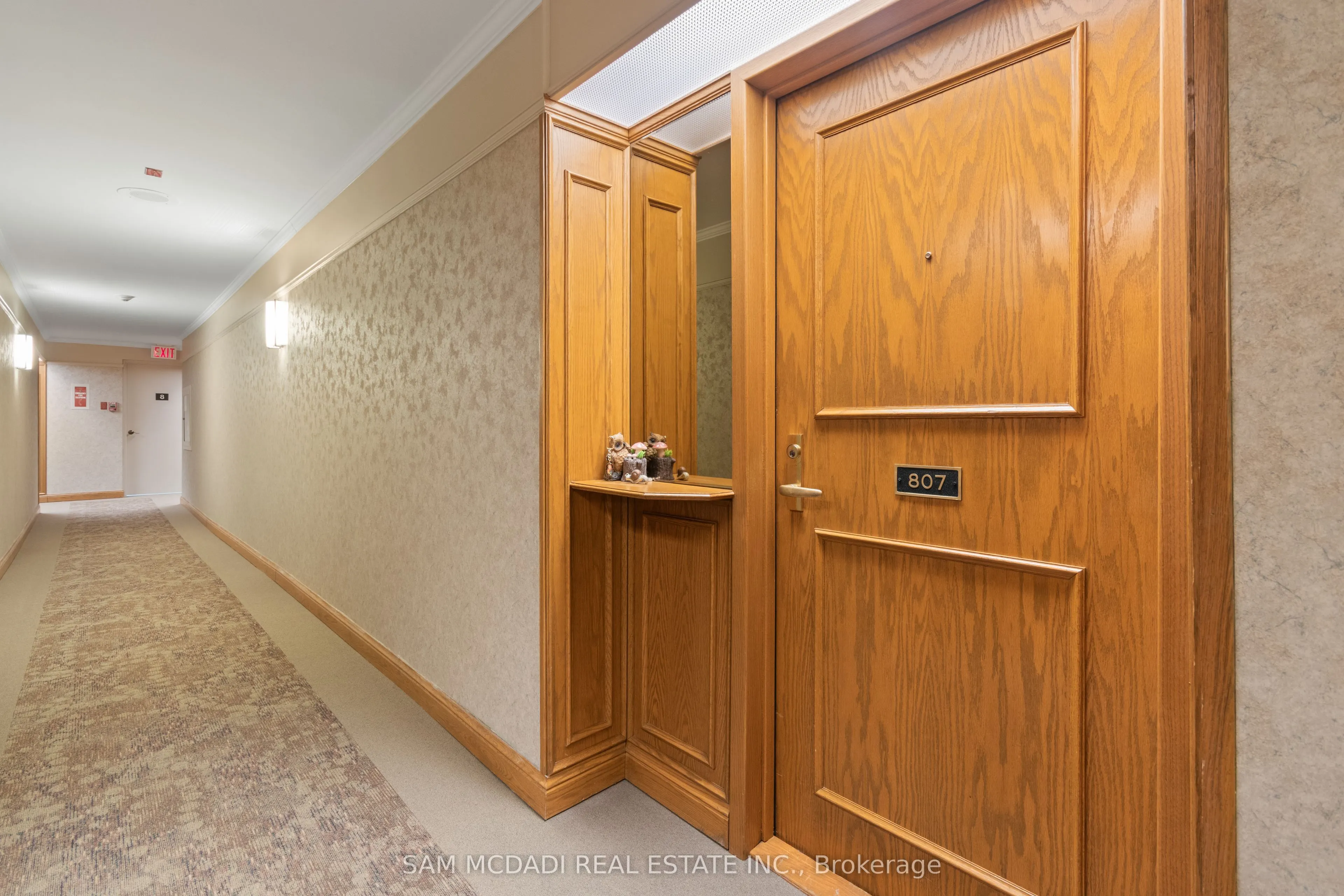 4 Willow Street #807