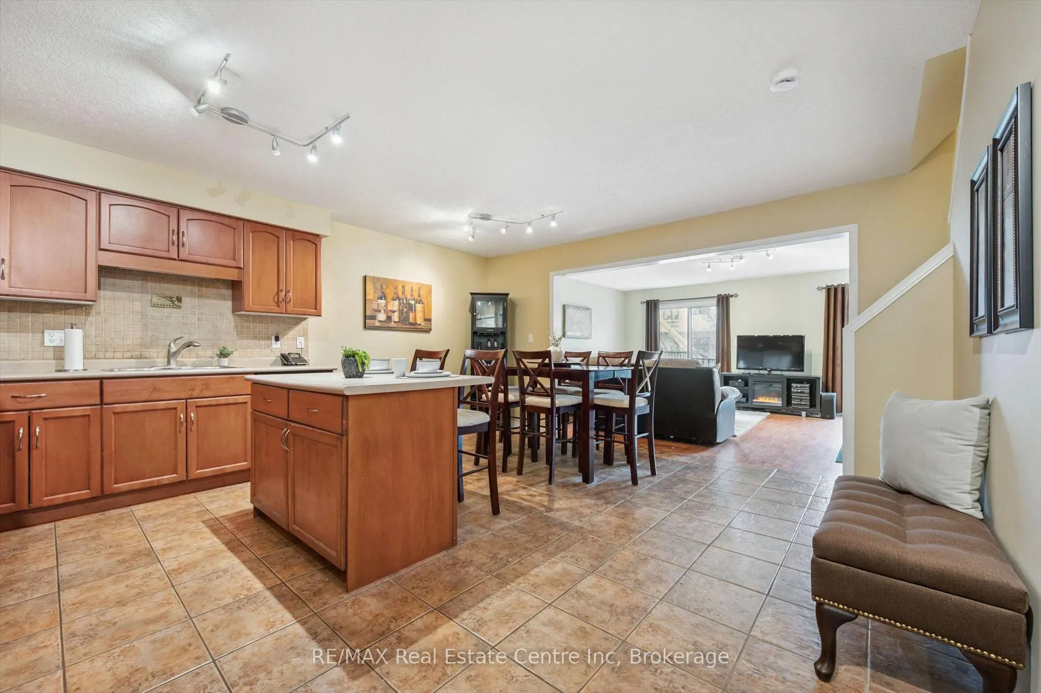 210 DAWN Avenue #38