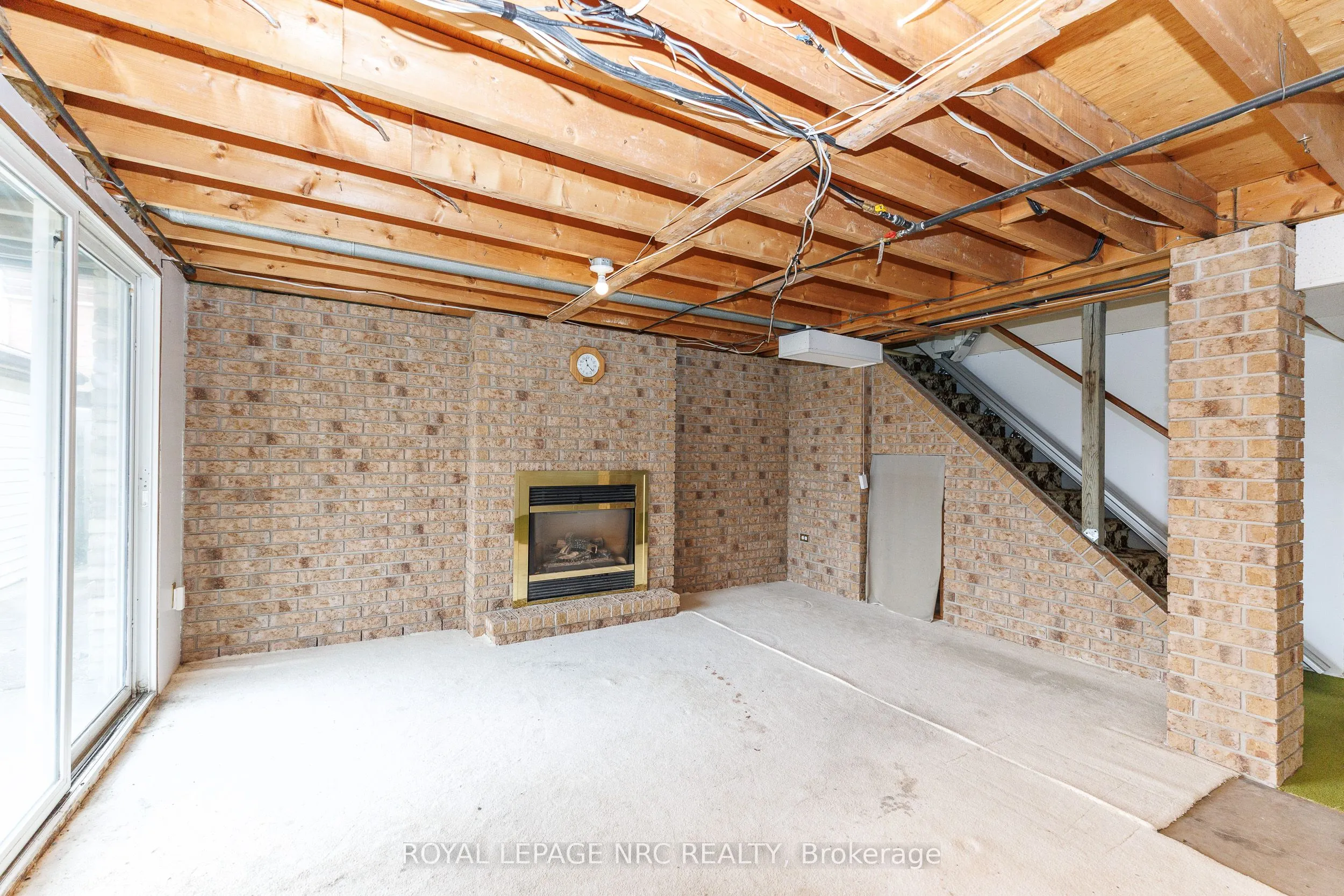 105 Hillview Road