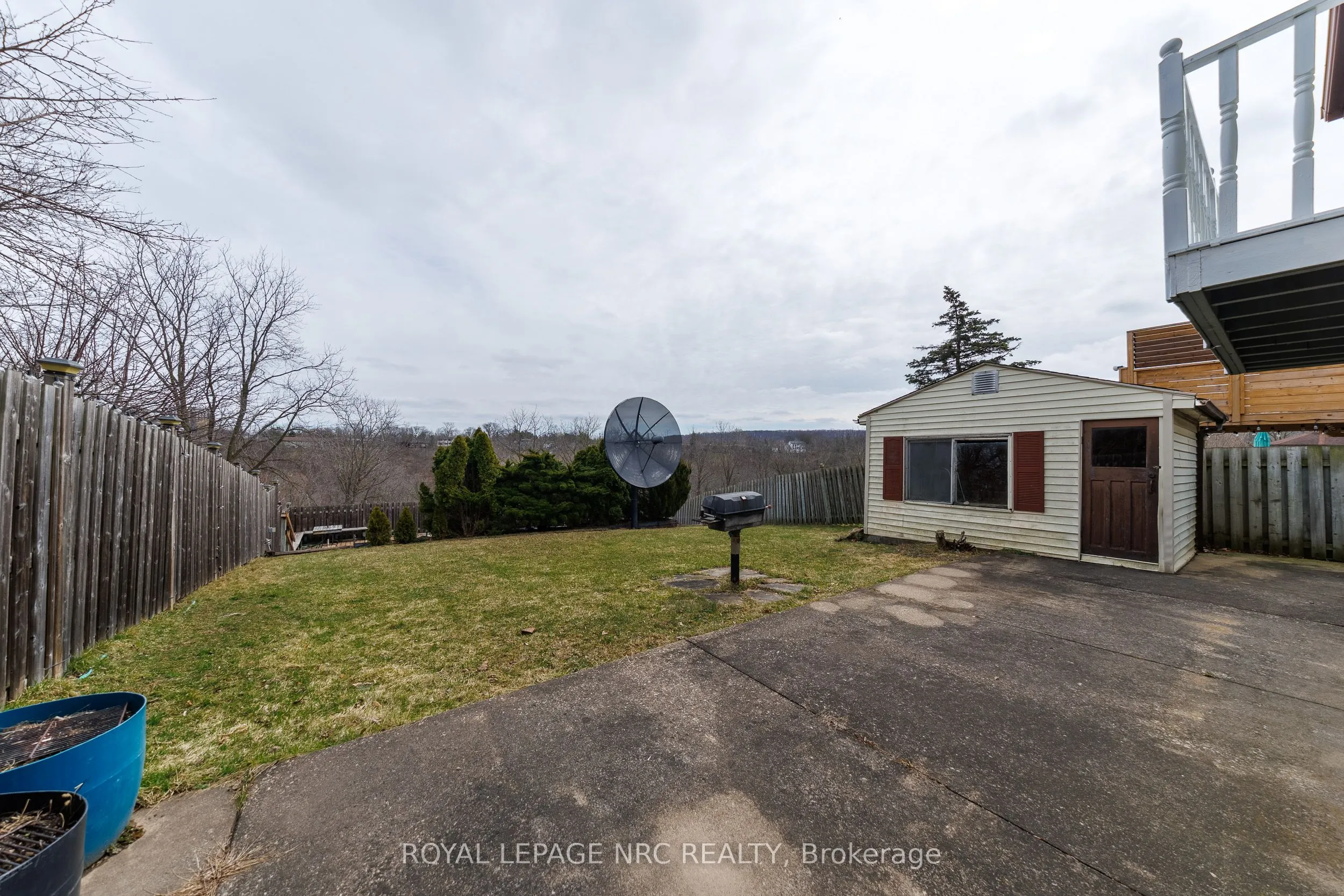 105 Hillview Road