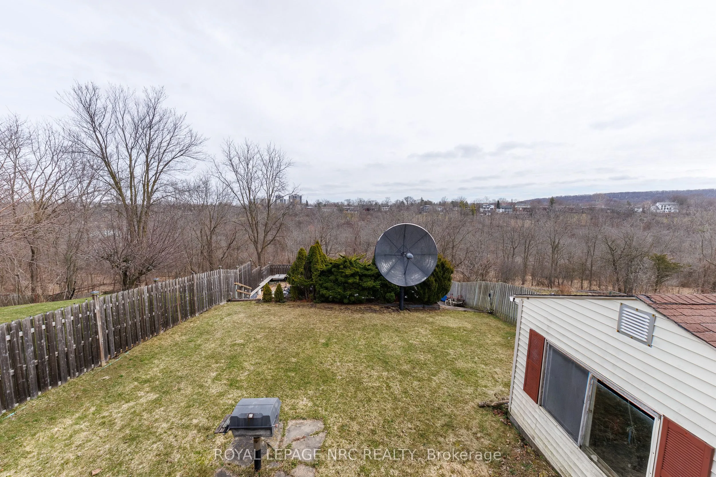 105 Hillview Road