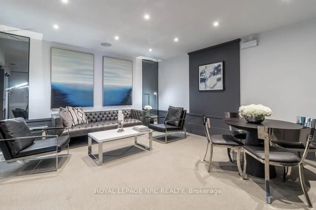 10 Concord Place #412