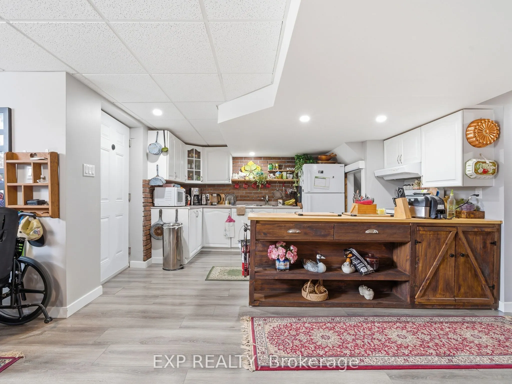 516 ALLISON Road