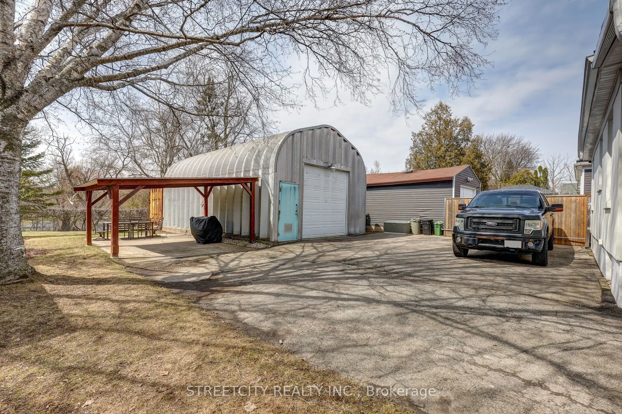 483 CLARKE Road