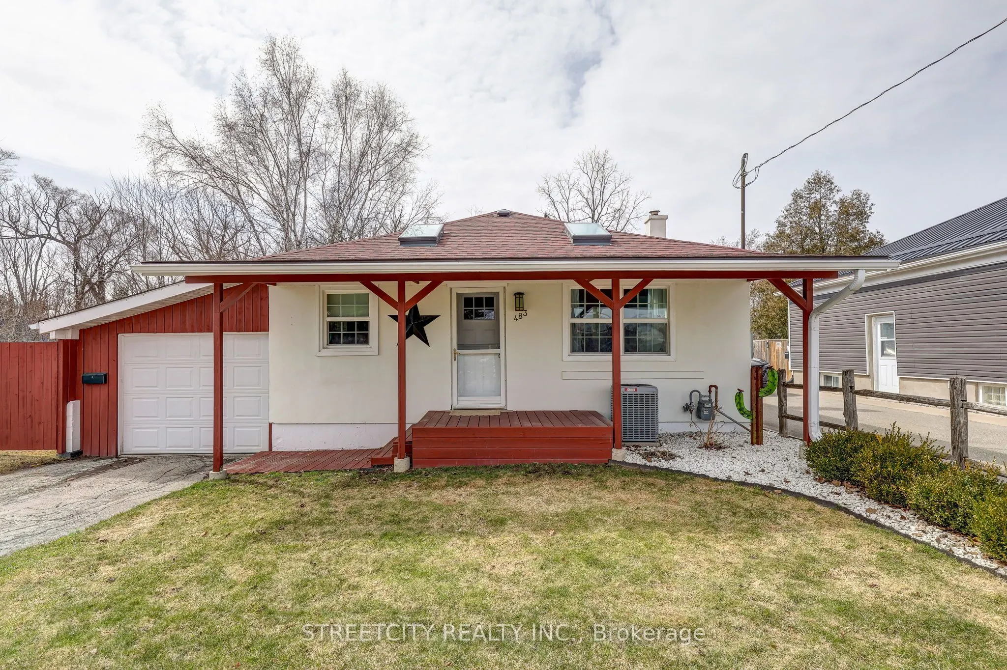 483 CLARKE Road