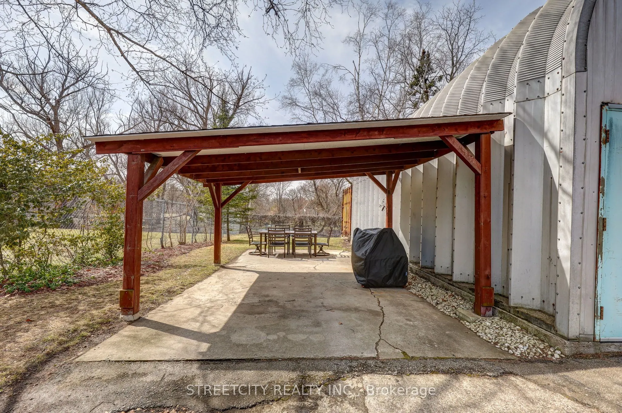 483 CLARKE Road
