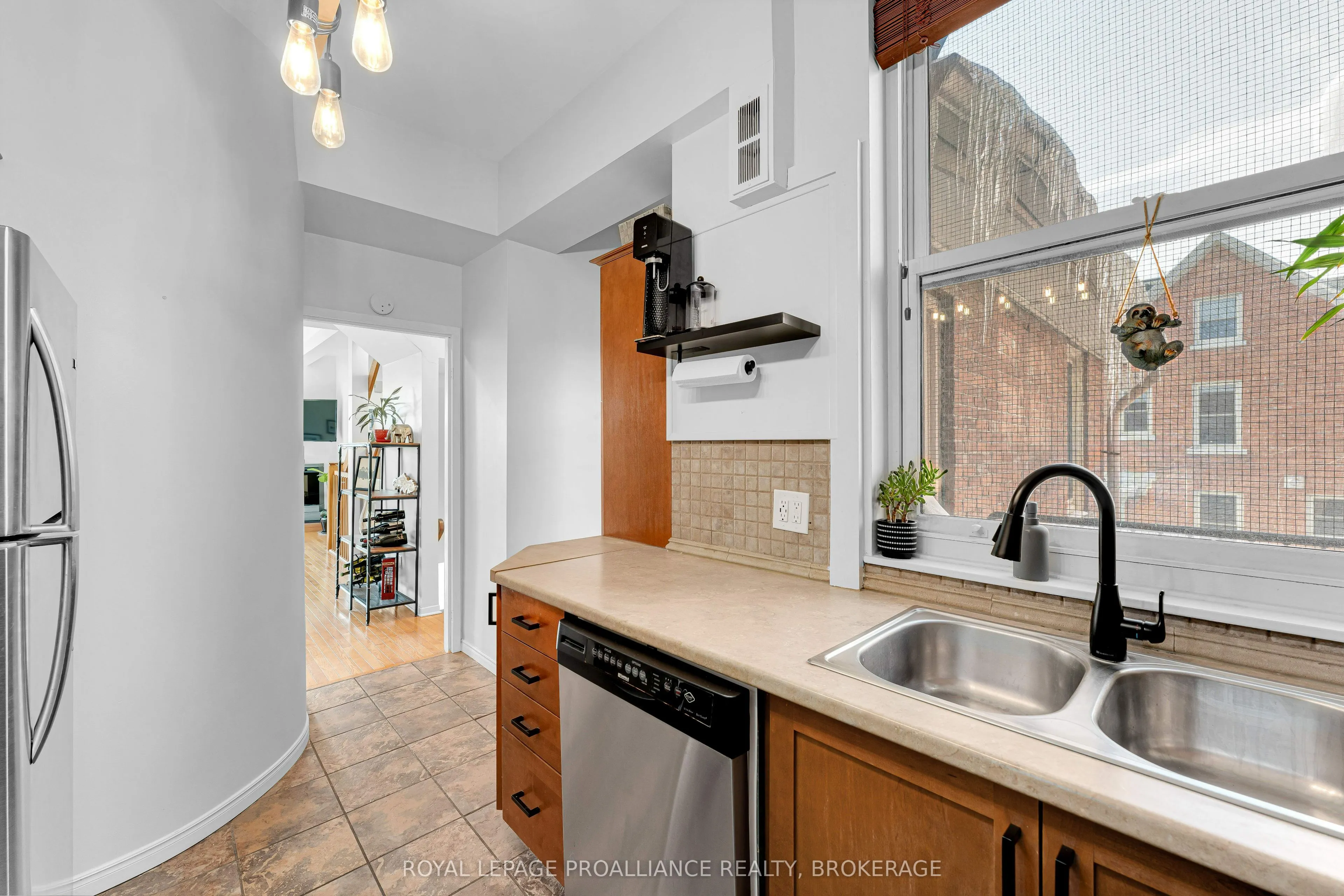 41 William Street #2