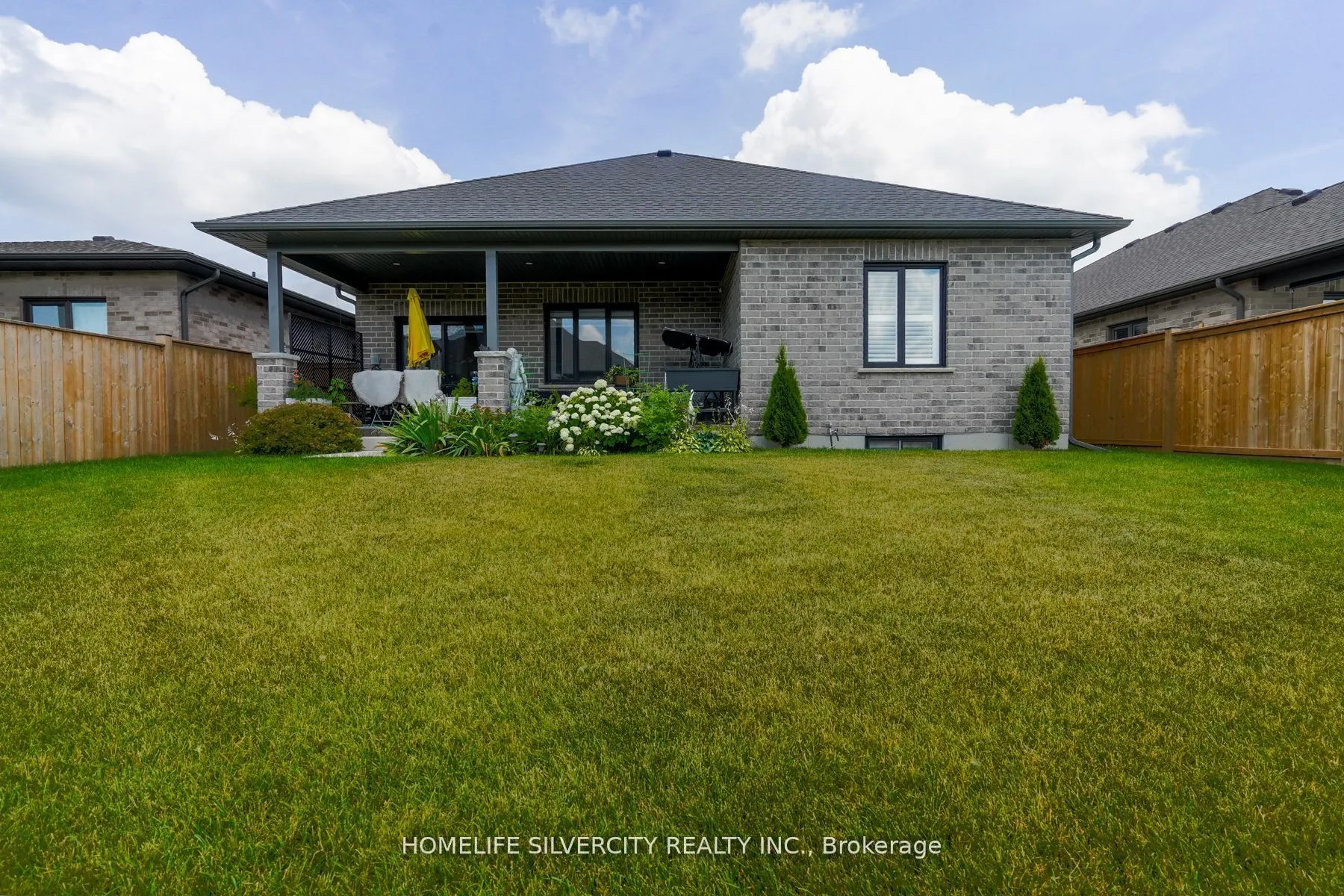 24 Winchester Crescent