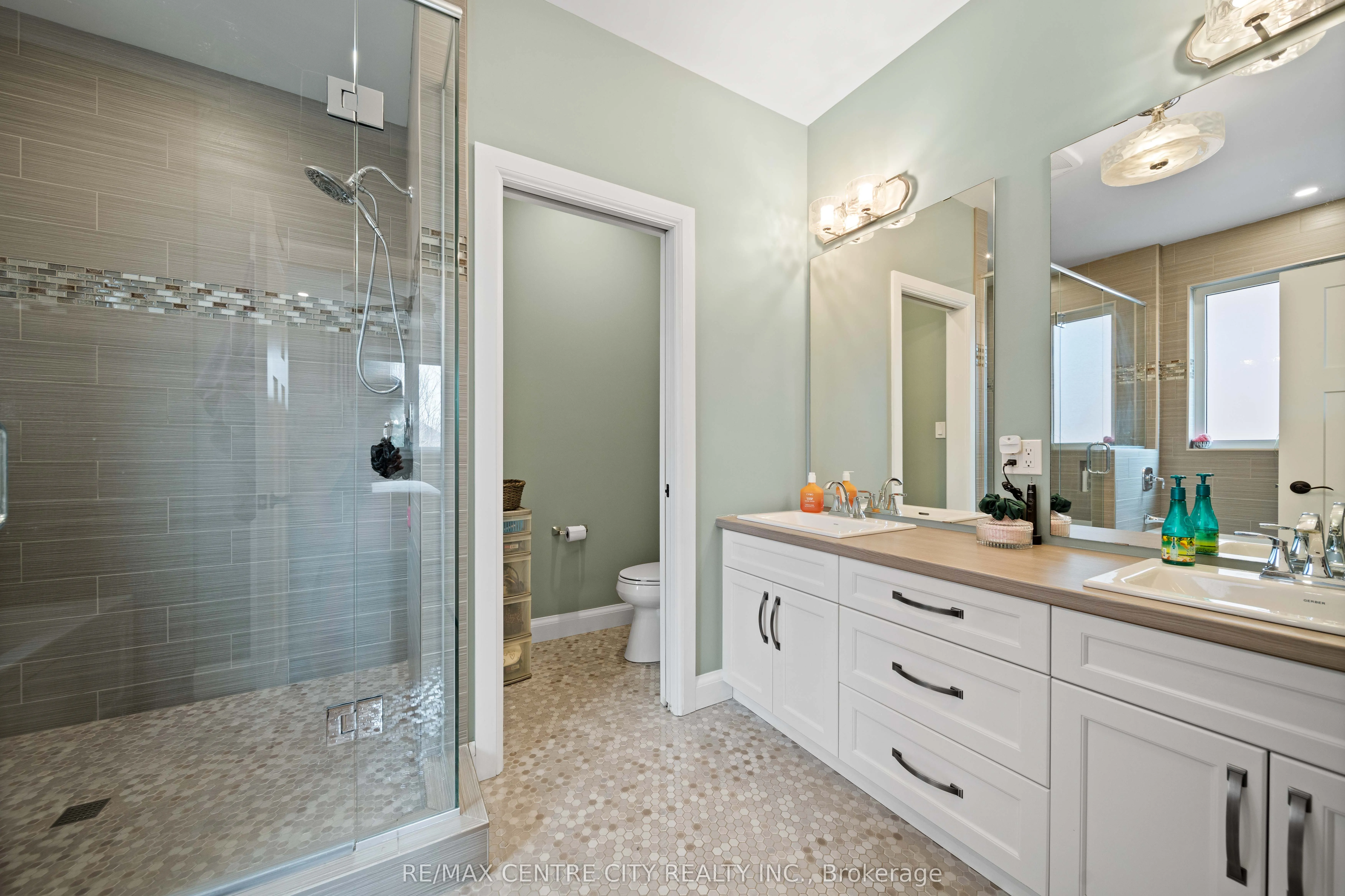 21 Belmont Avenue
