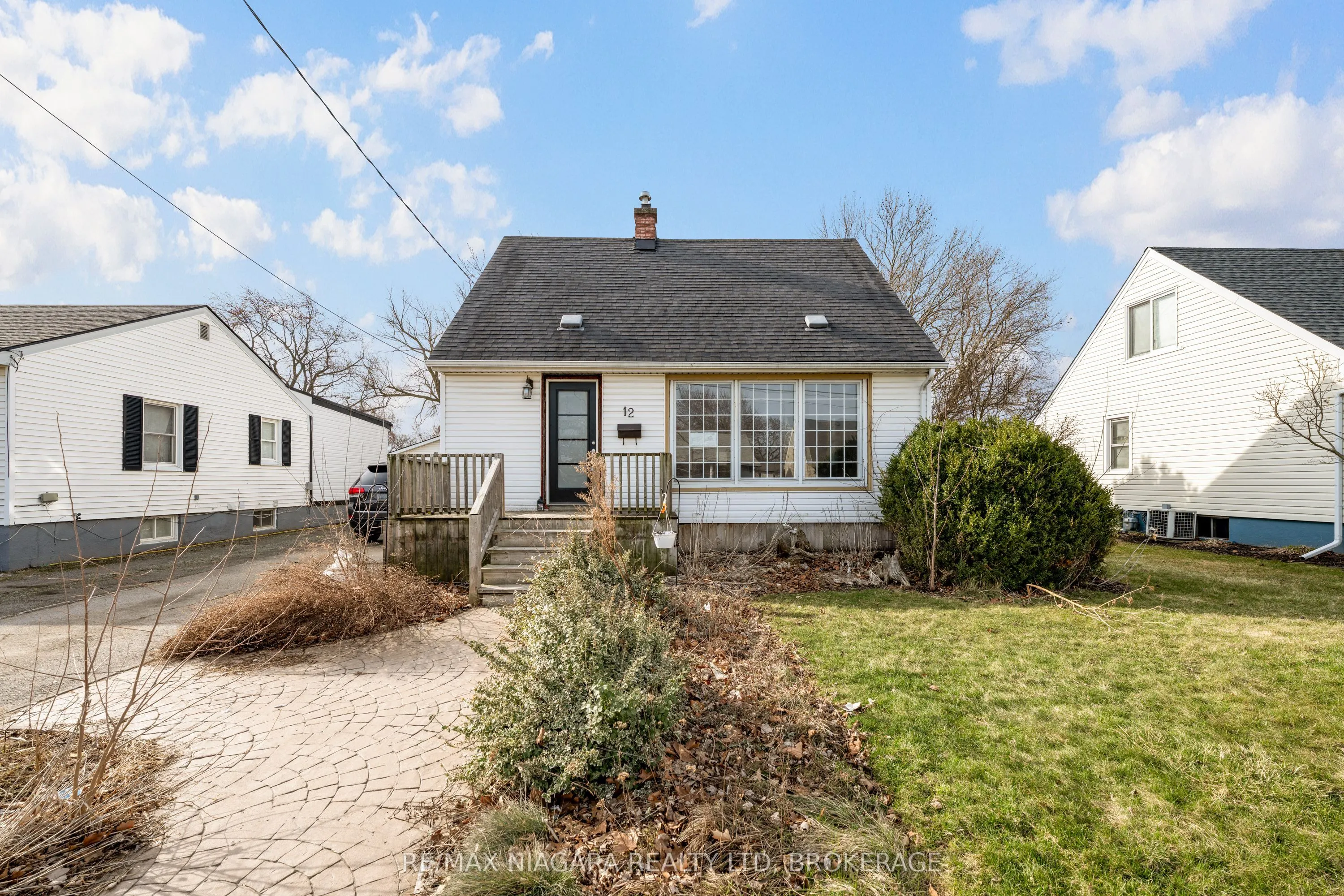 12 Admiral Road