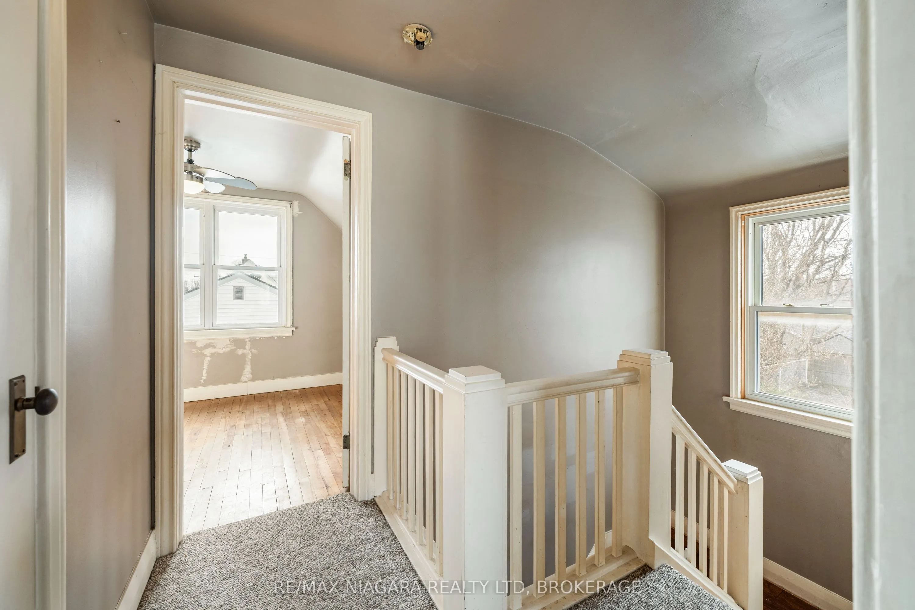 12 Admiral Road