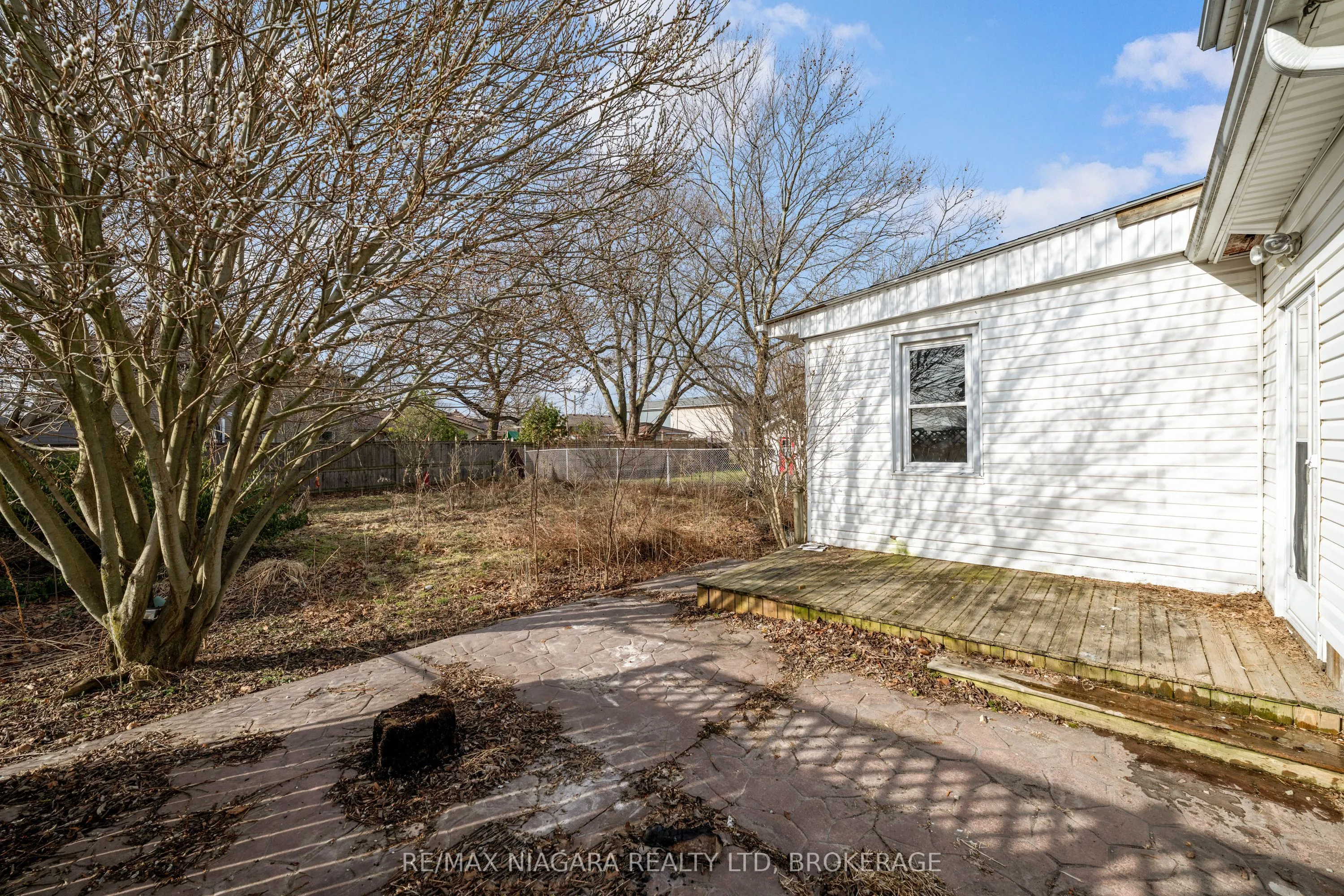 12 Admiral Road