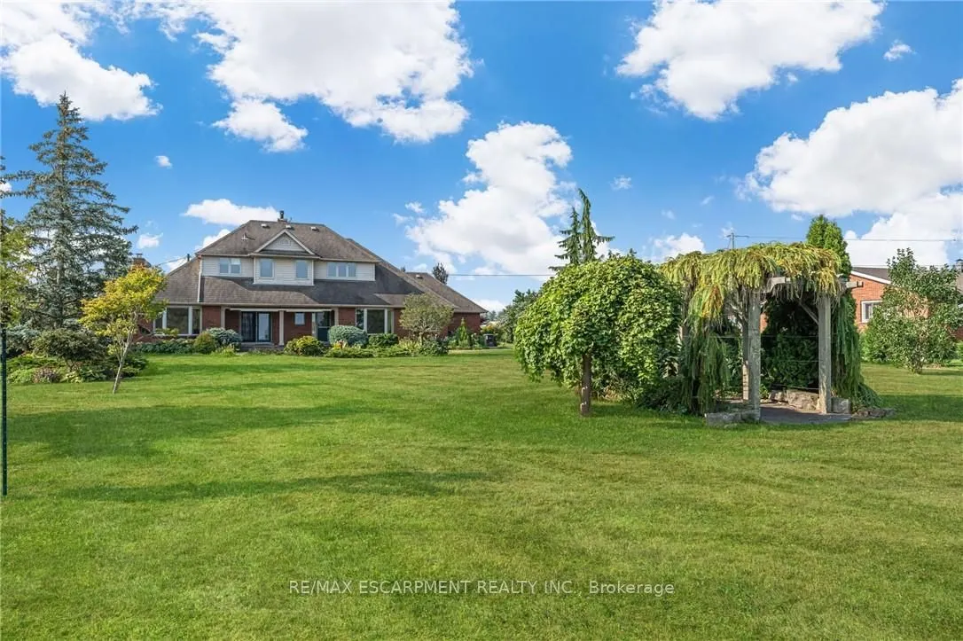 3503 Lakeshore Road