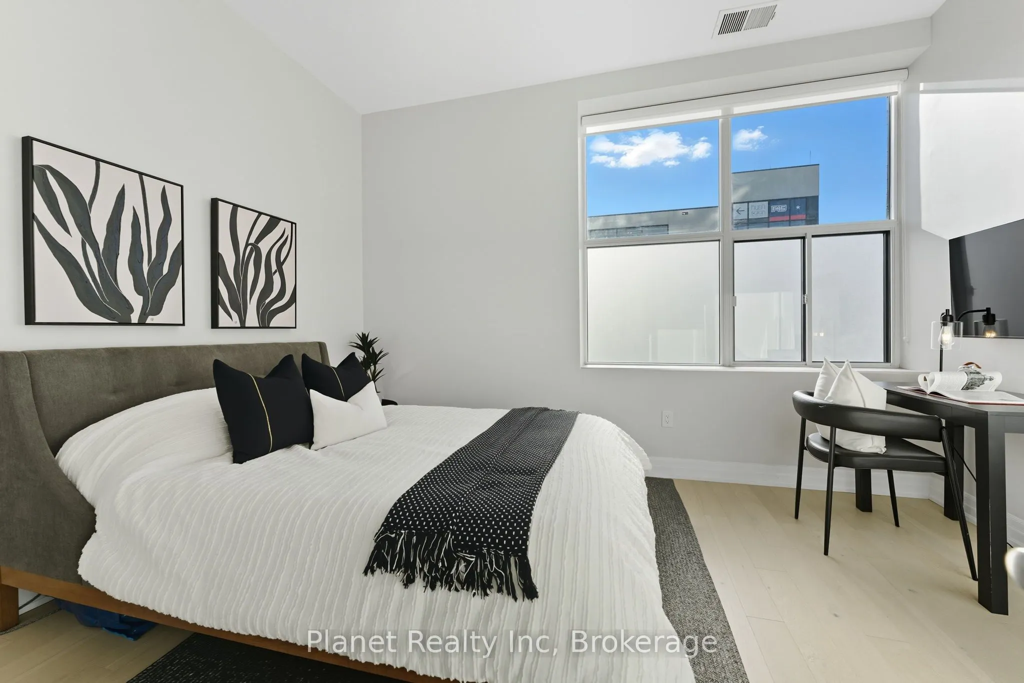 1878 Gordon Street #103