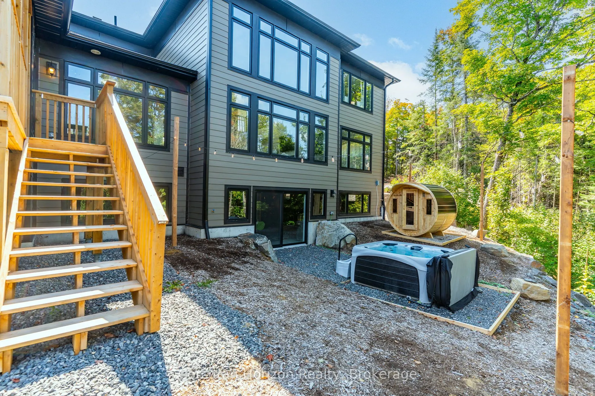 1008 Napier Court