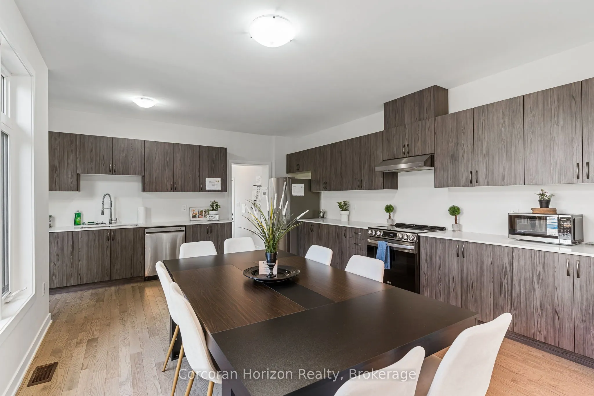 1008 Napier Court
