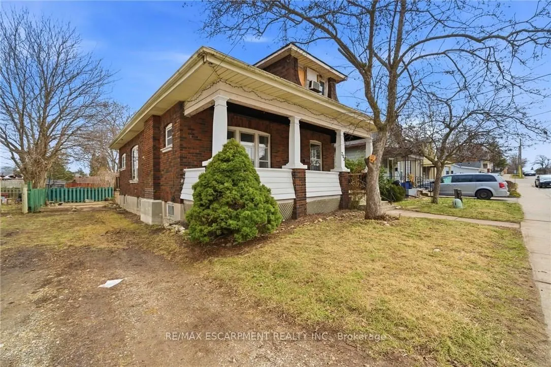 203 Brock Street