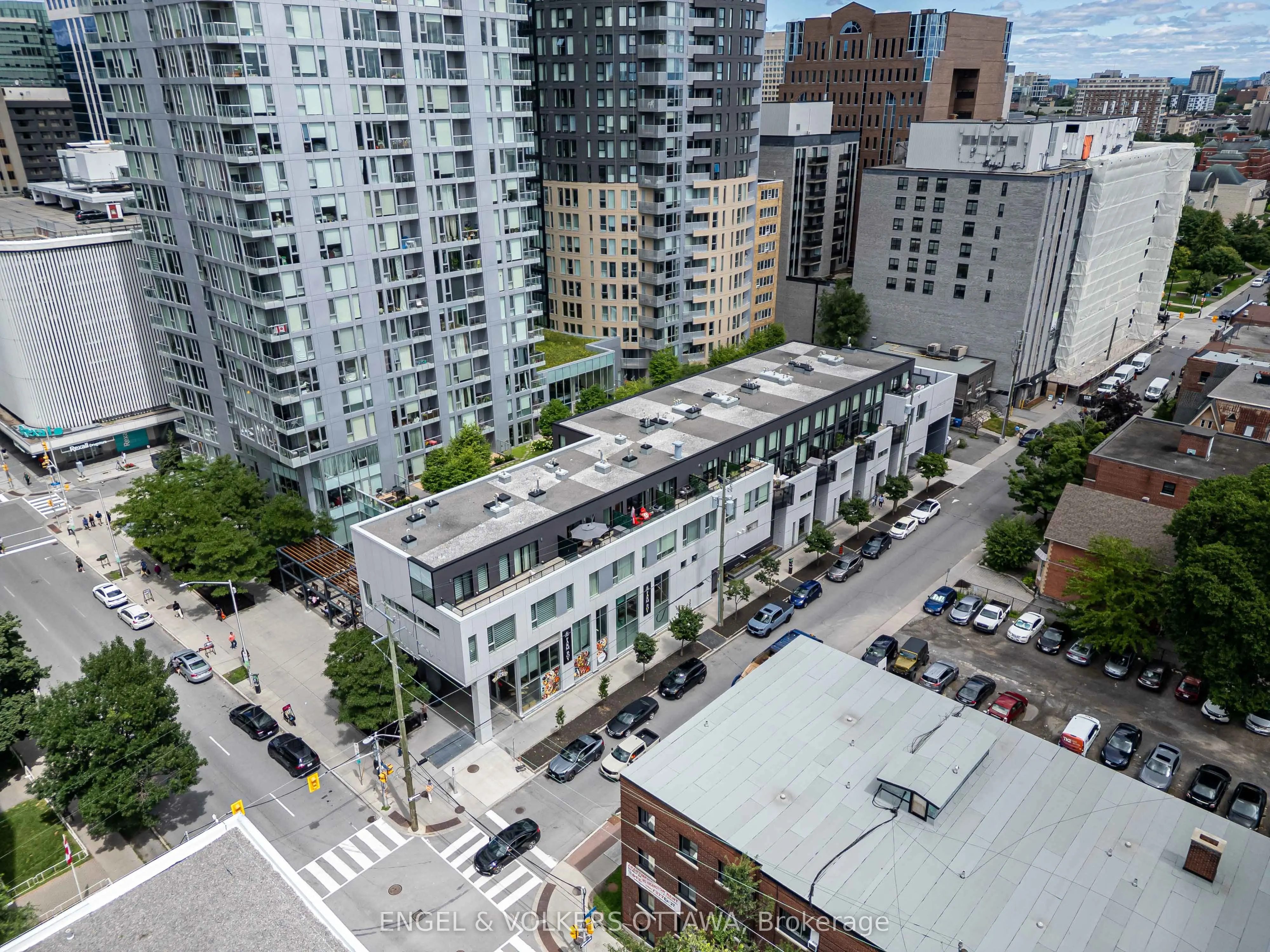 197 Lisgar Street #218