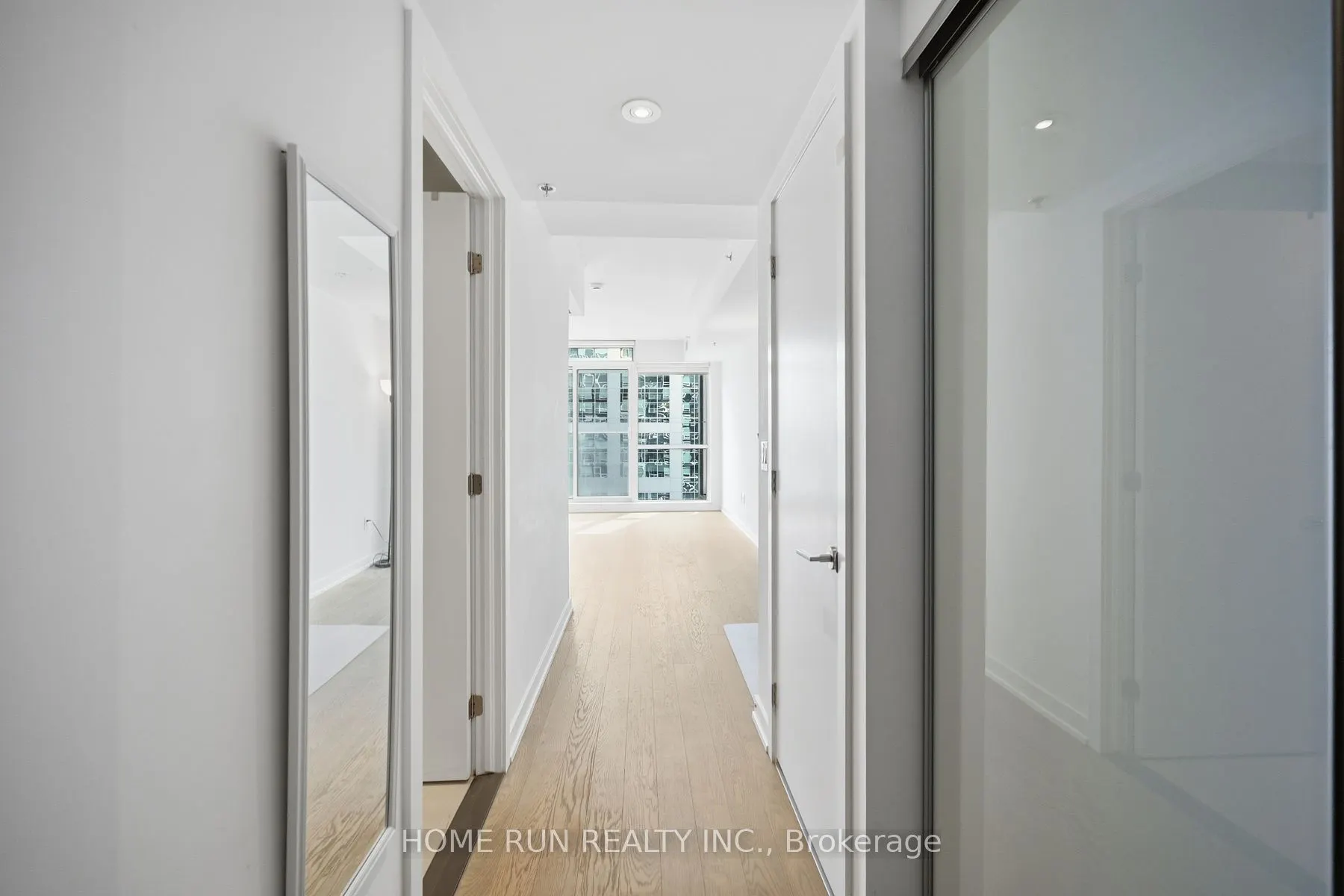 199 Slater Street #1007