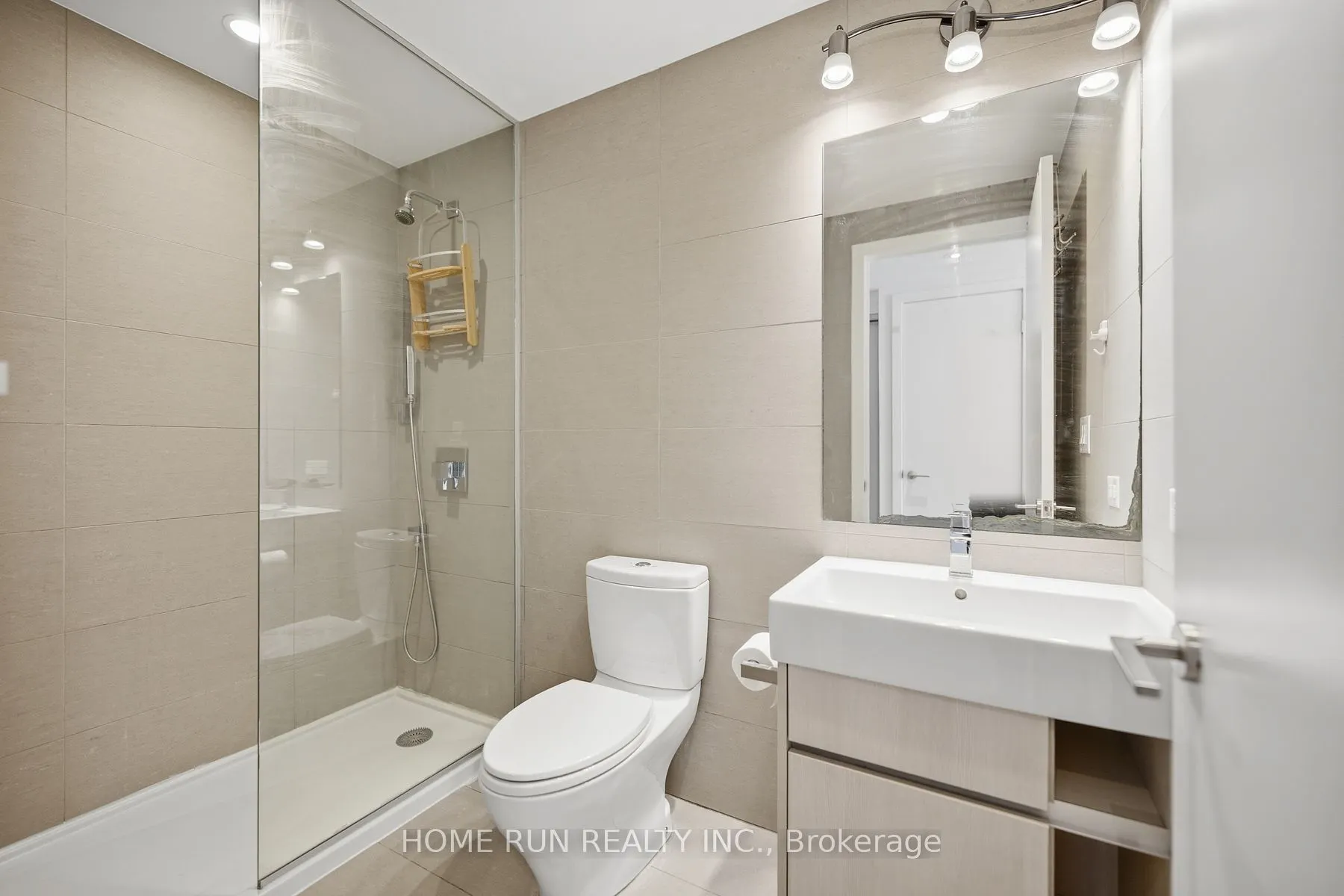 199 Slater Street #1007