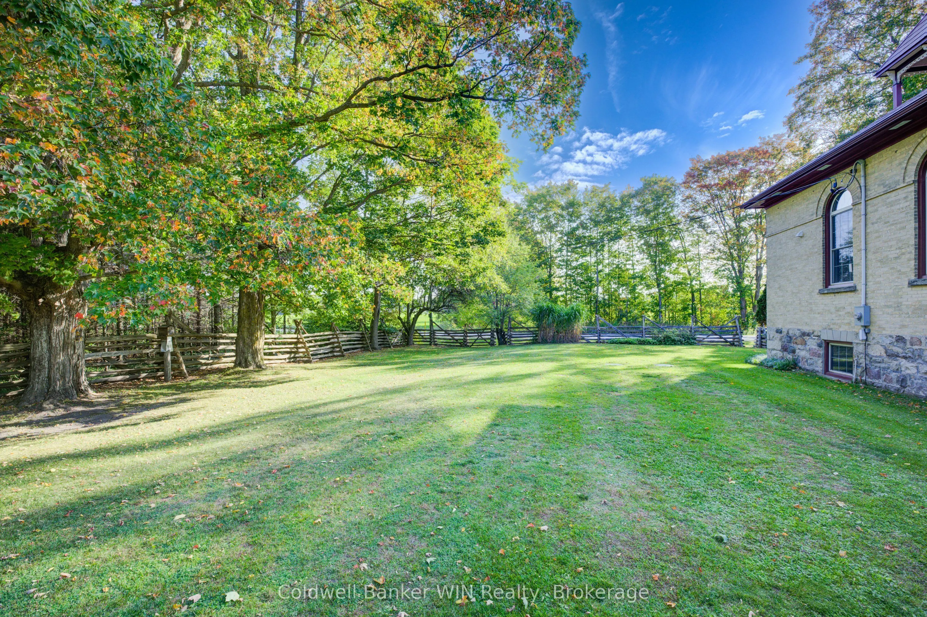 392774 Southgate 39 Side Road