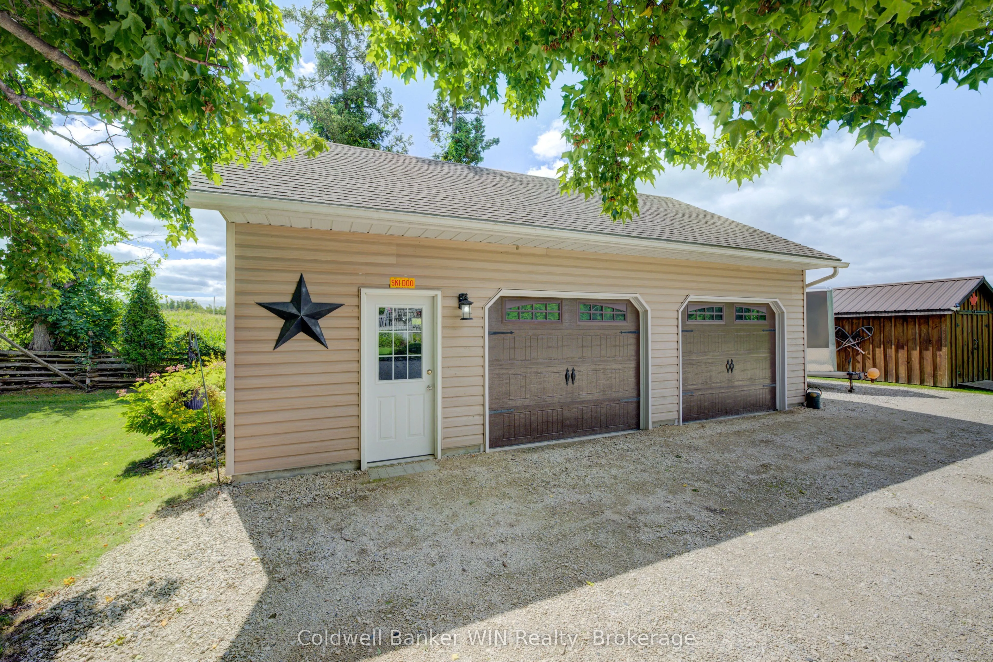 392774 Southgate 39 Side Road