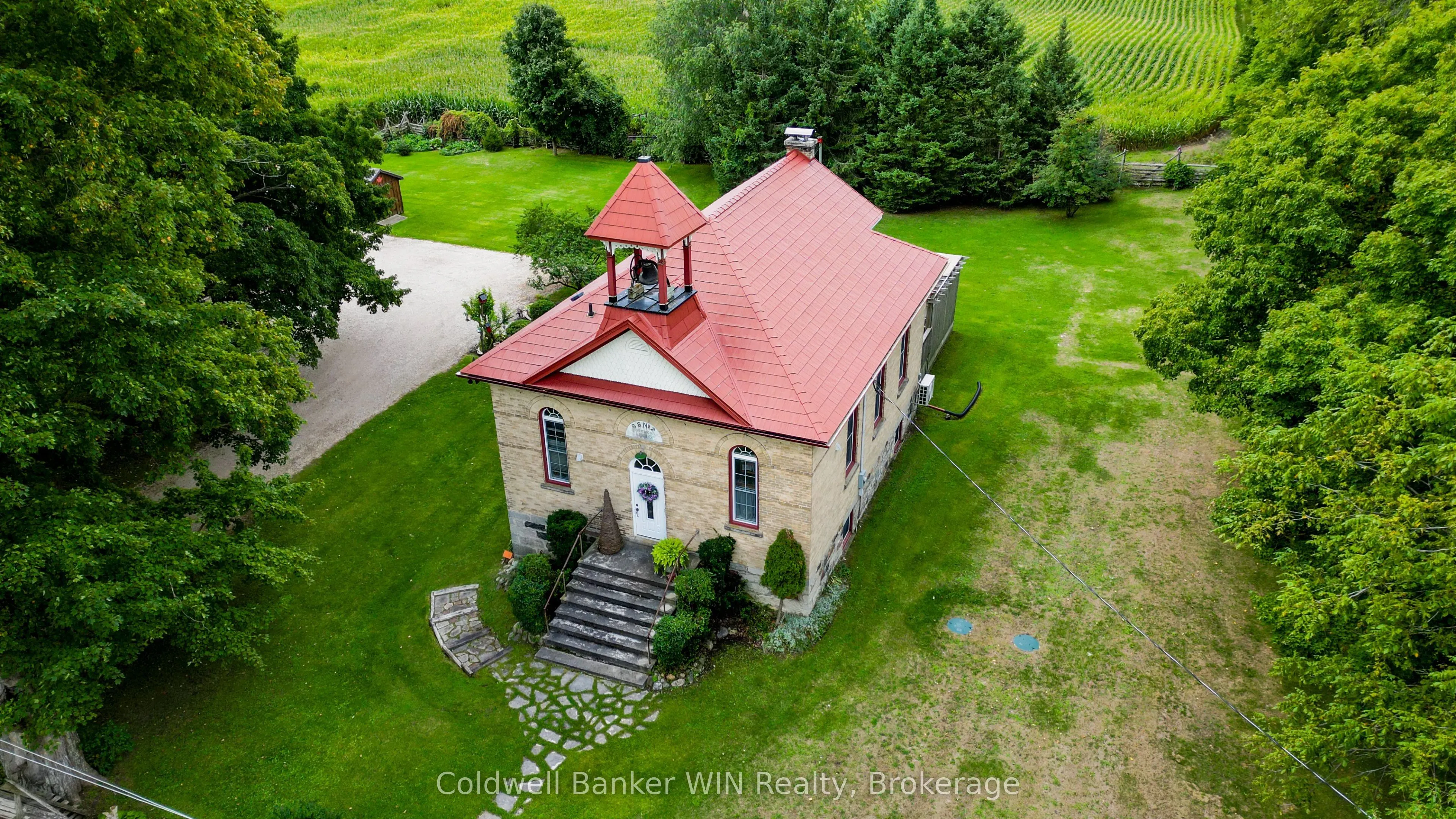 392774 Southgate 39 Side Road