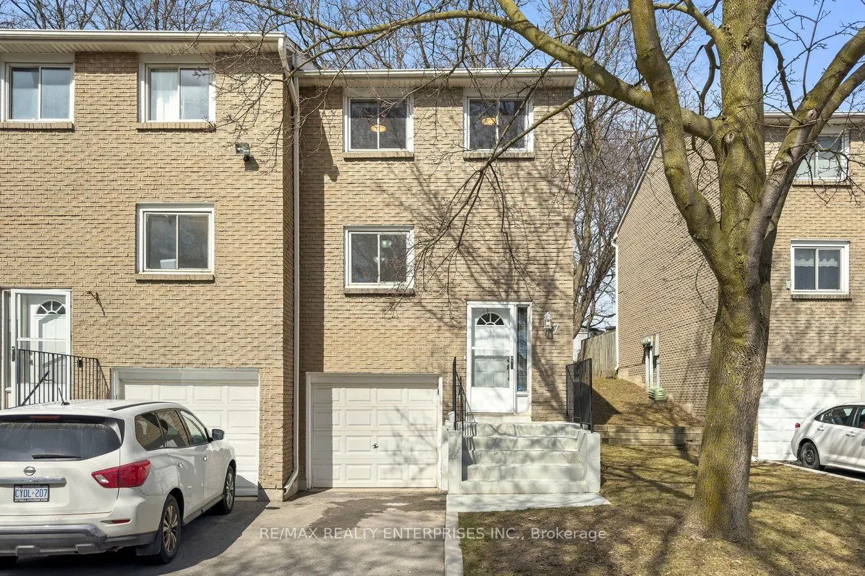 121 Morgan Avenue #7