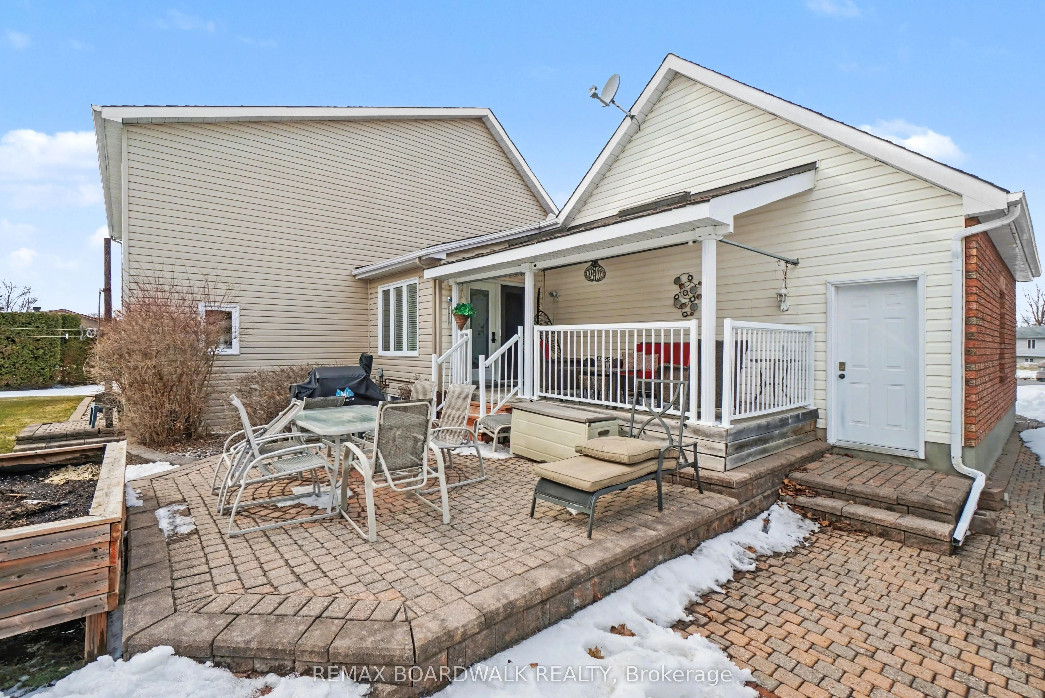 32 Faucher Boulevard